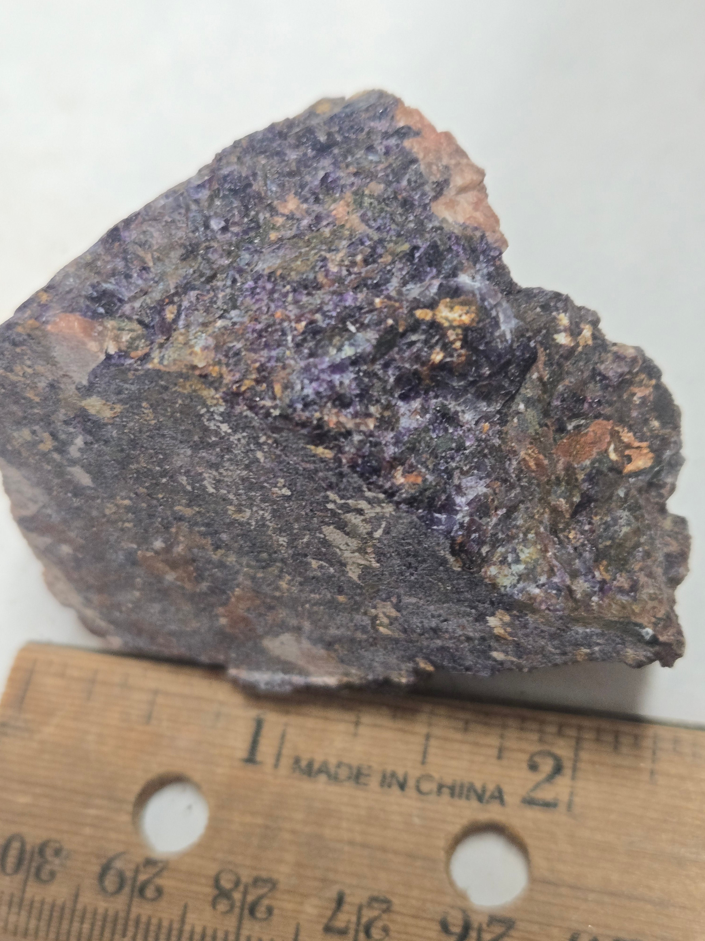 Fluorthalenite bastnasite allanite