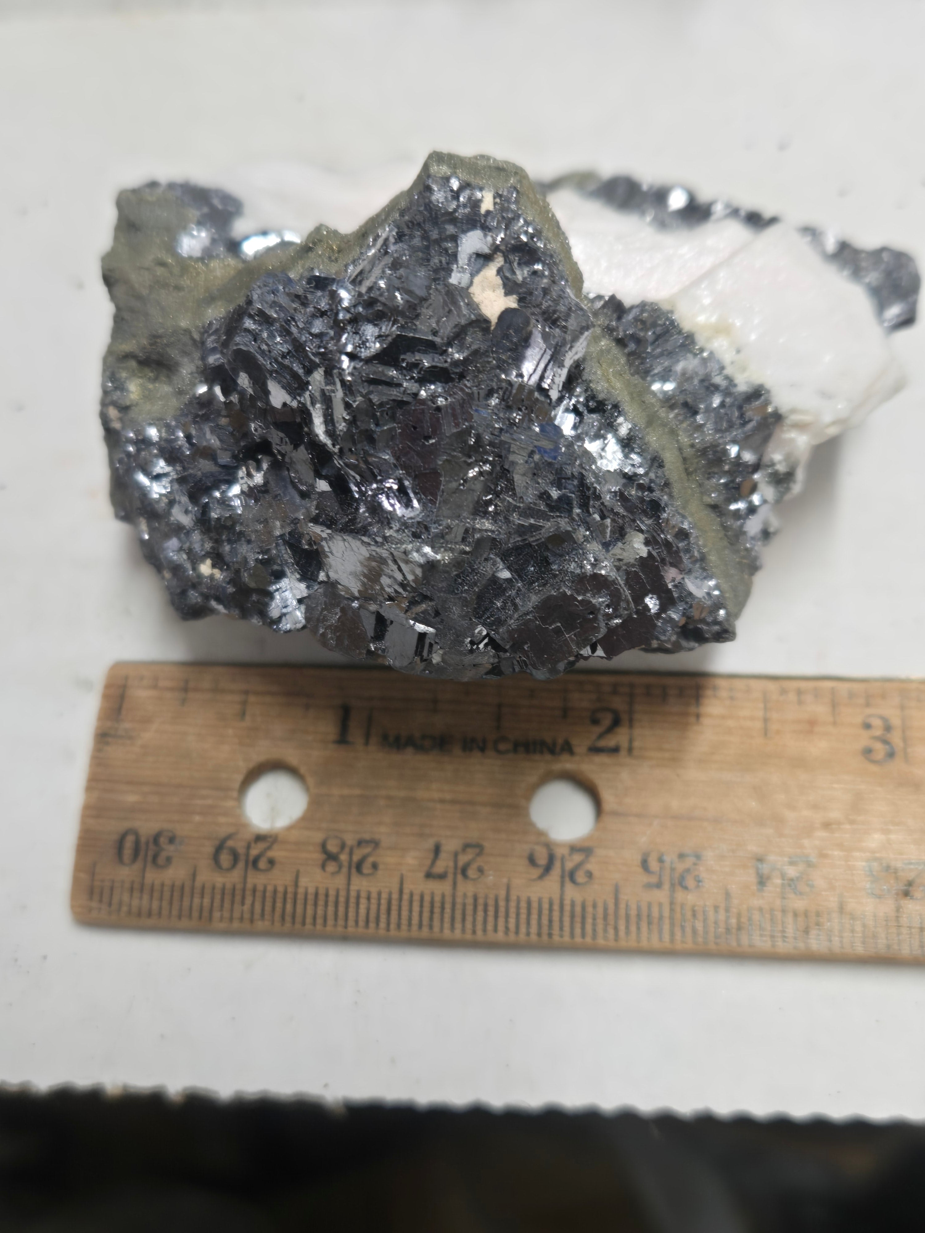 Galena manganocalcite