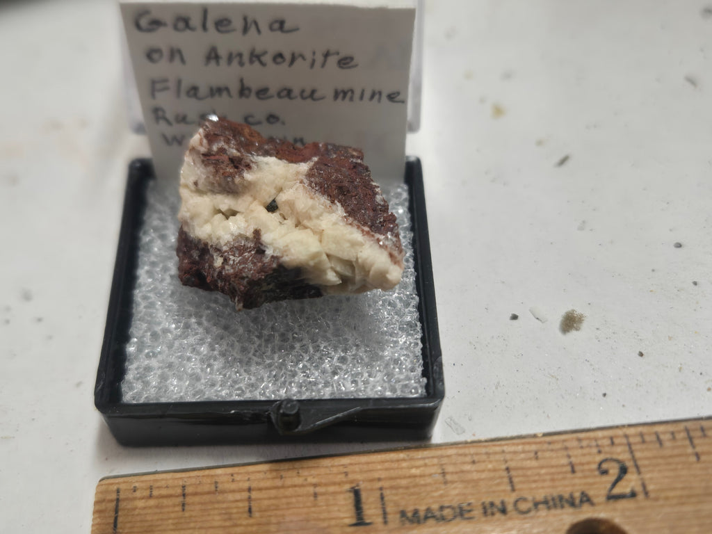 Galena on ankerite
