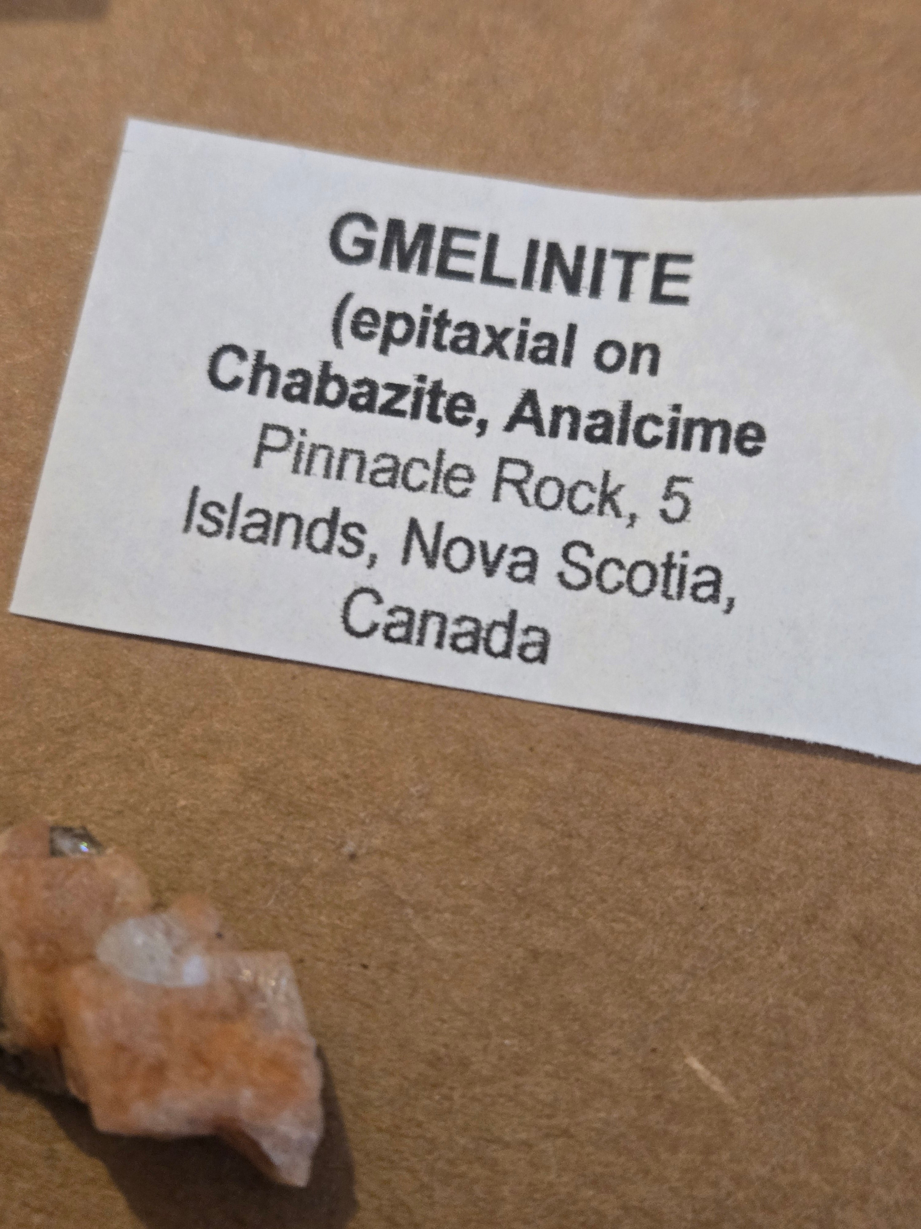 Gmelinite with analcime