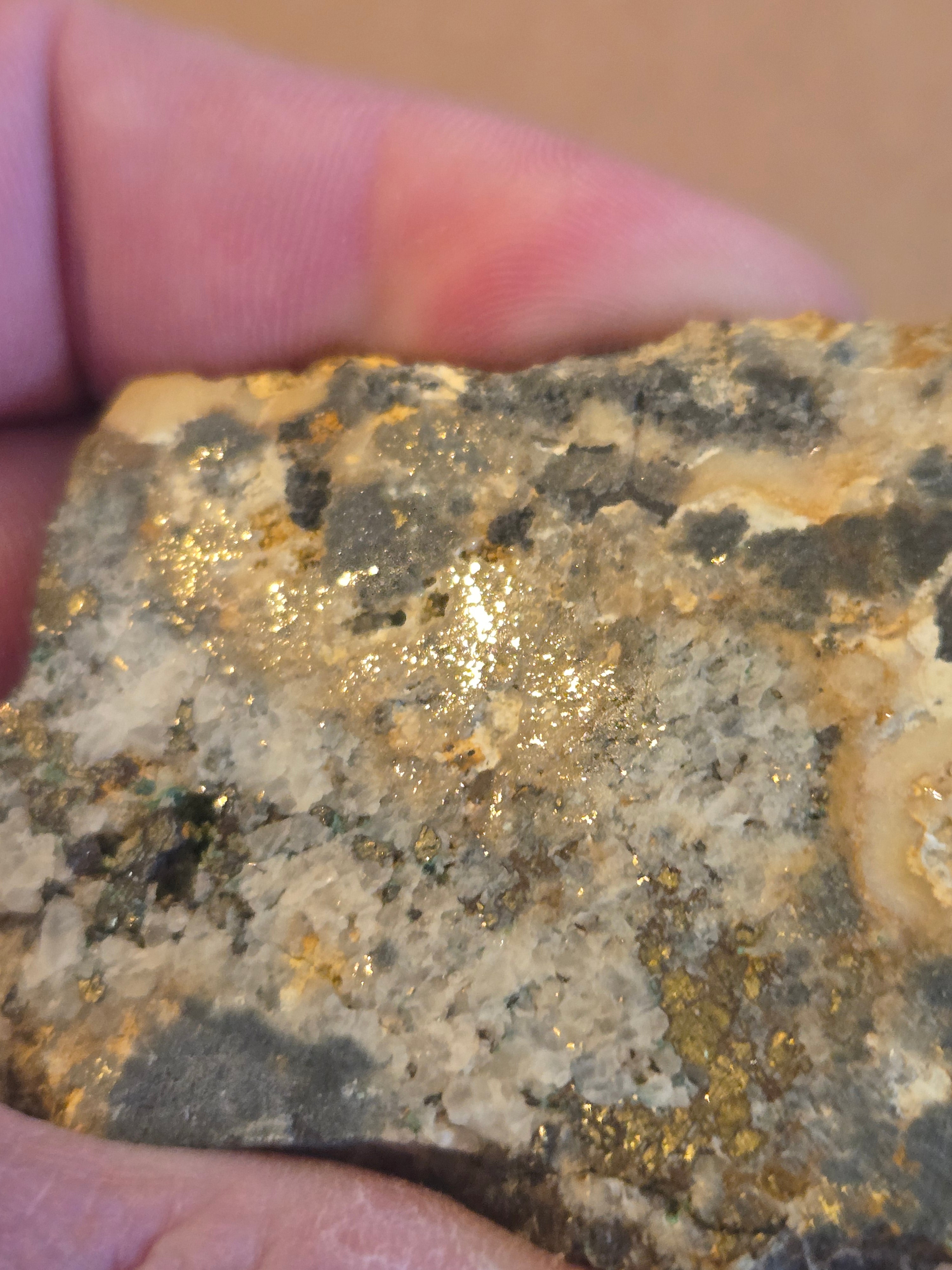 Gold in matrix