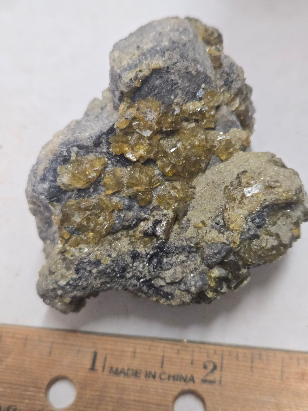 Golden barite in matrix