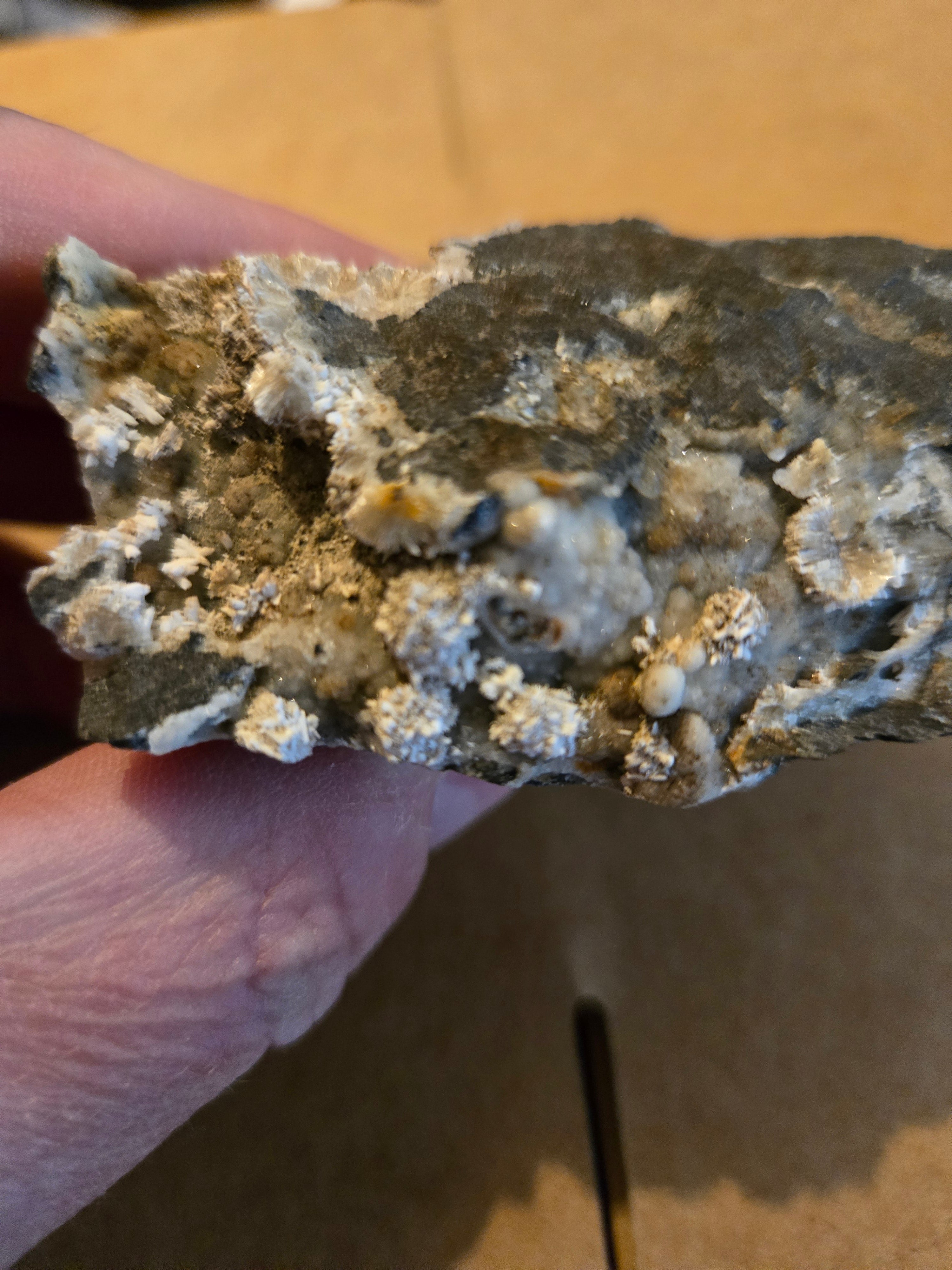 Gonnardite gibbsite