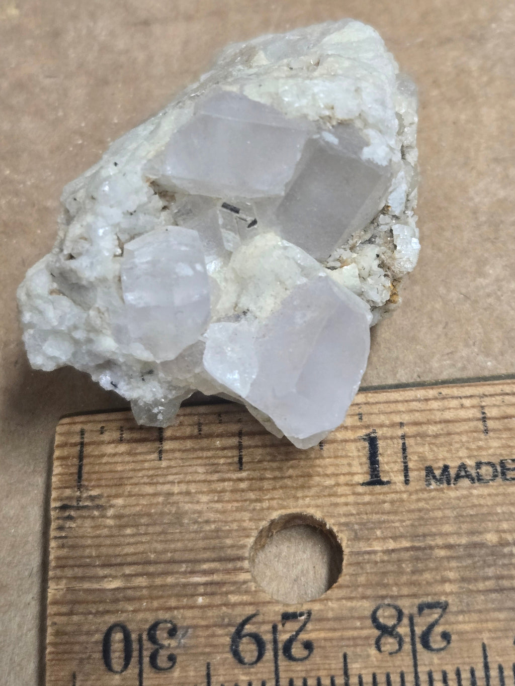 Goshenite specimen