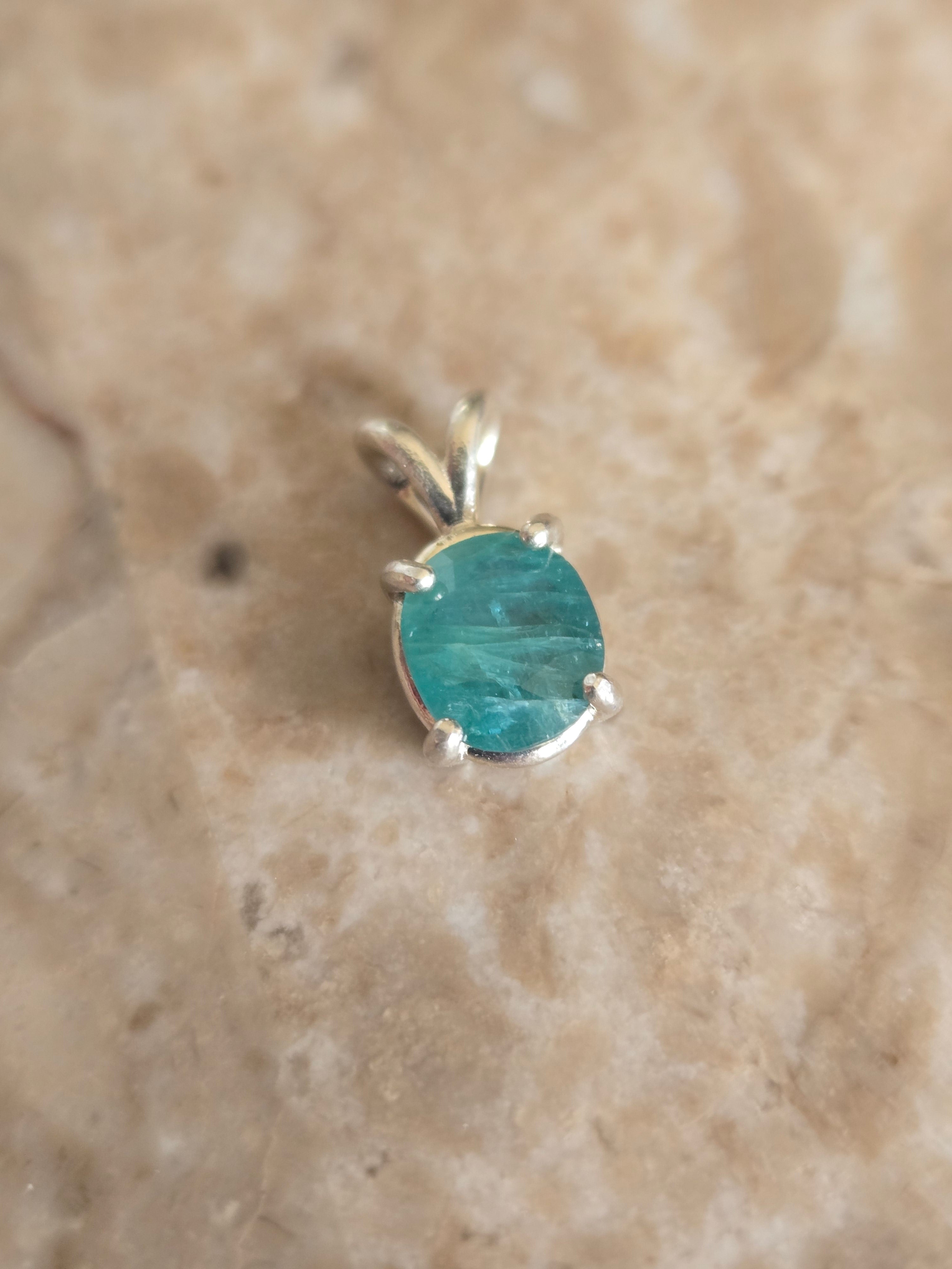 Grandidierite pendant
