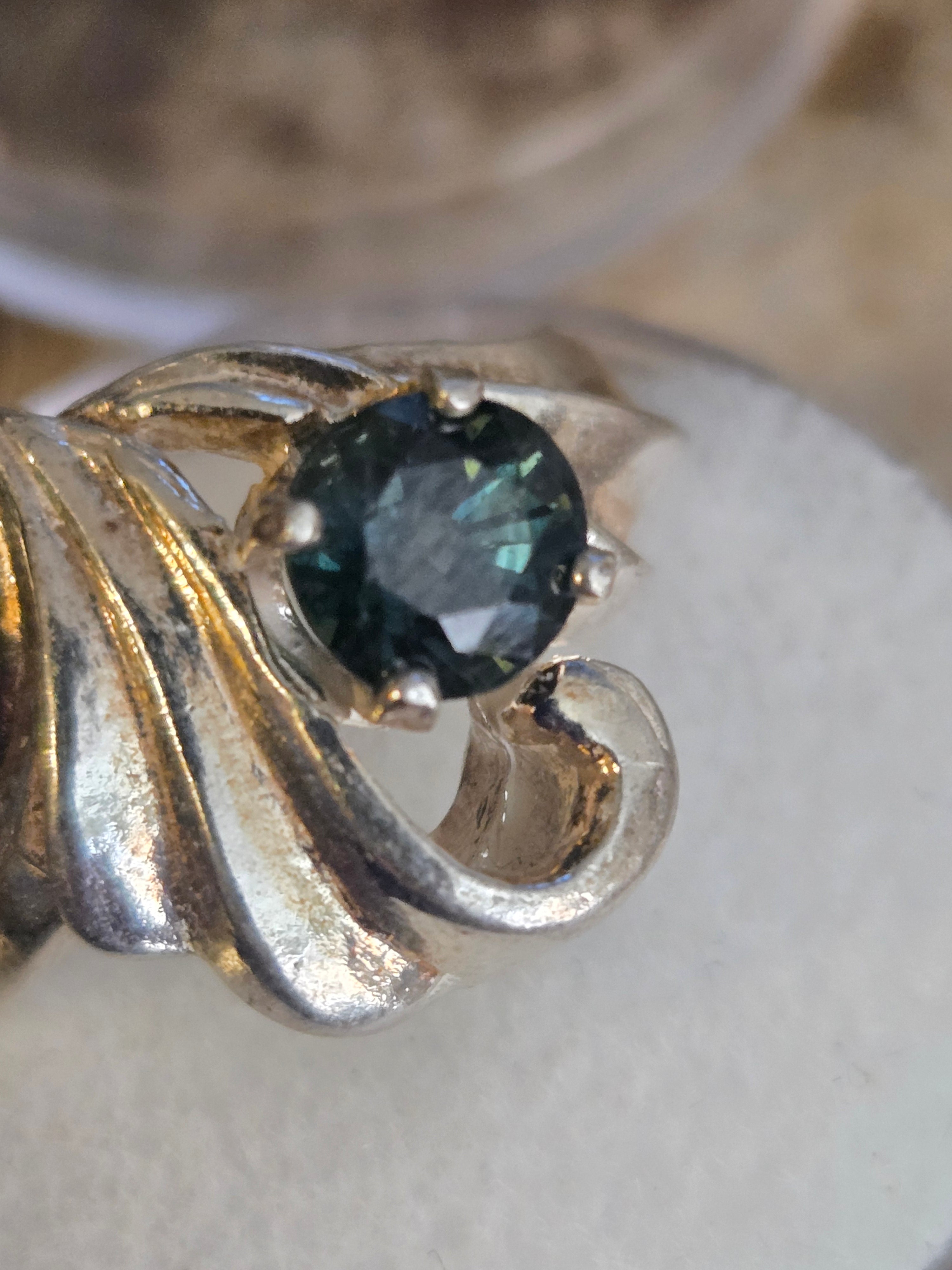 Green Sapphire Fancy Ring