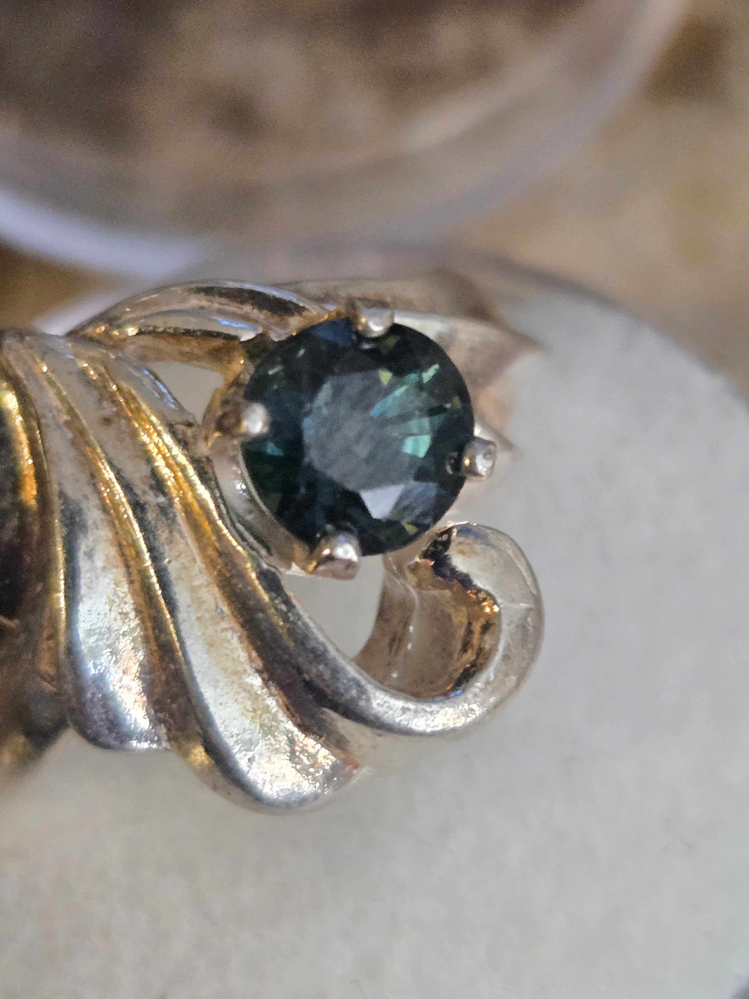 Green Sapphire Fancy Ring