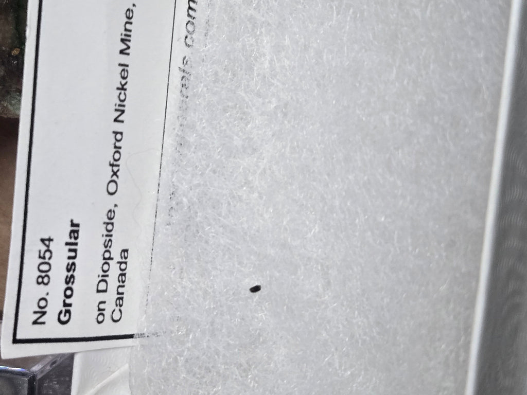 Grossularite specimen