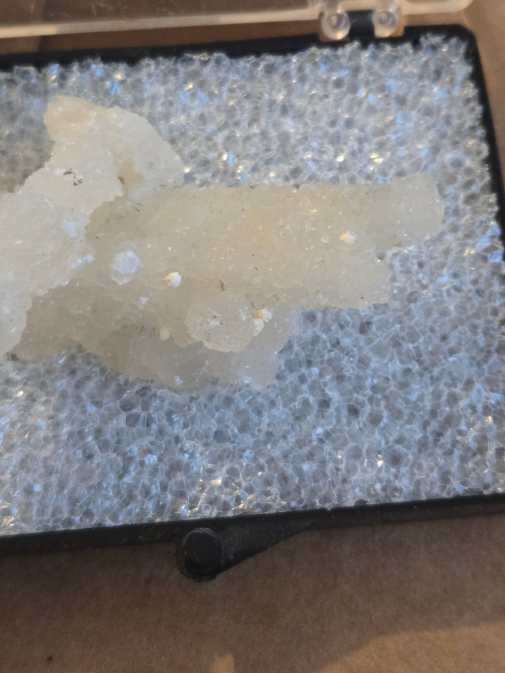 Gyrolite with prehnite