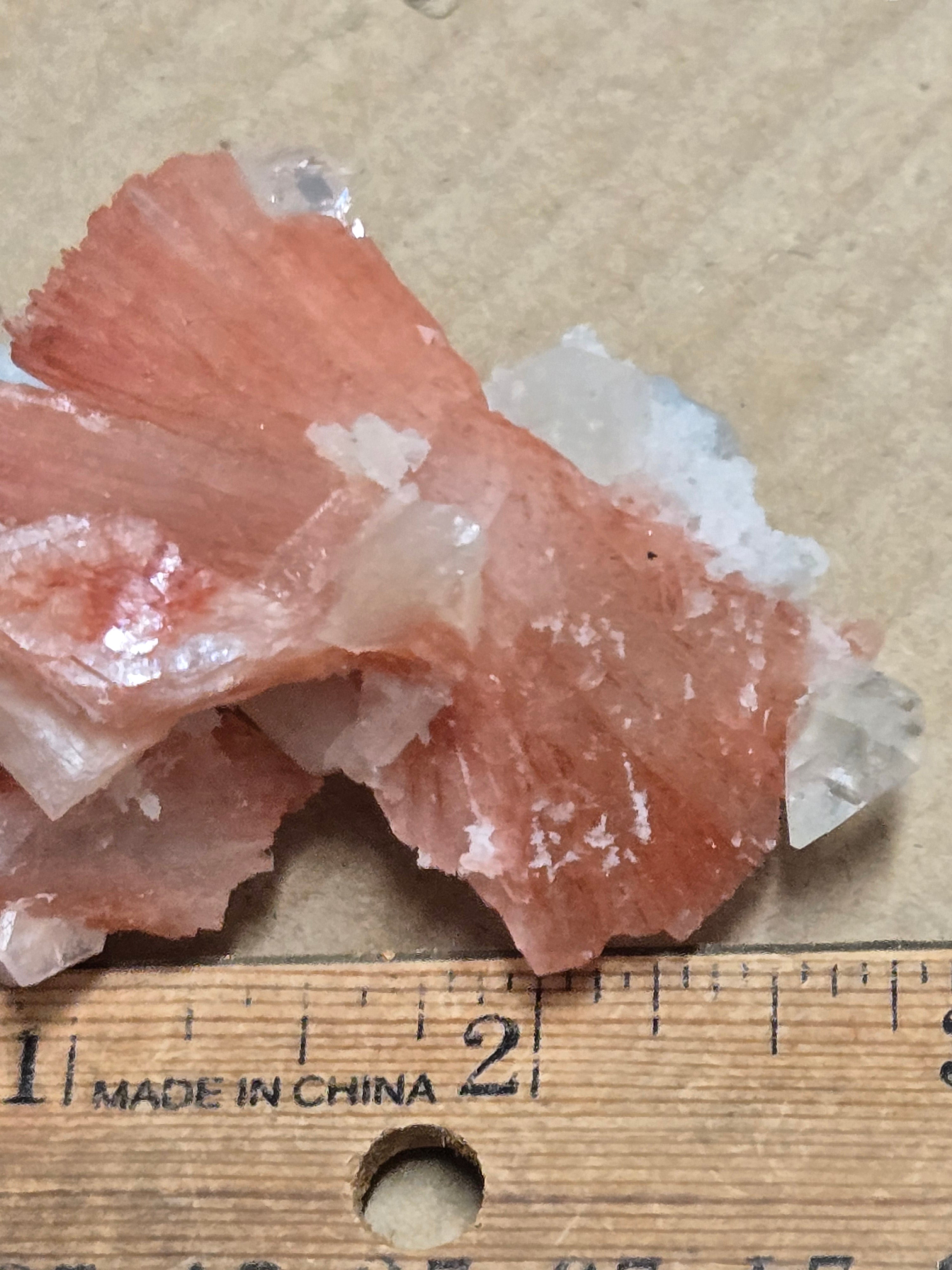 Heulandite specimen red