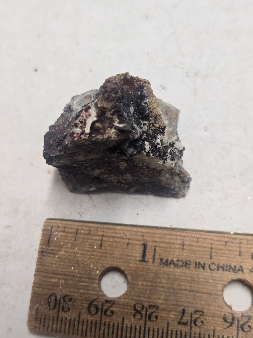 Hinsdalite