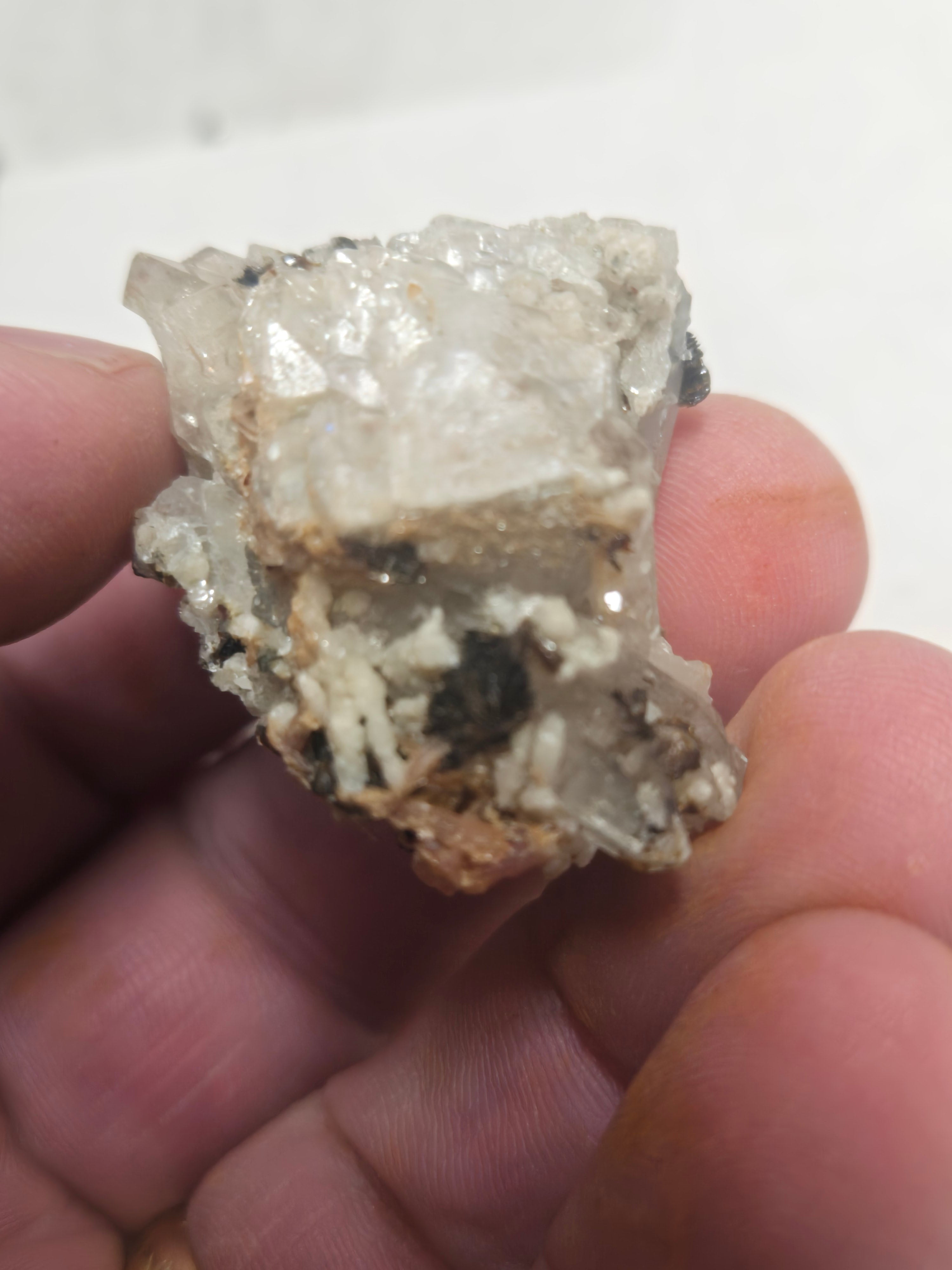 Hubeite in matrix