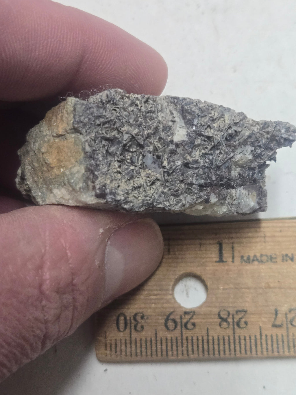 Hubnerite
