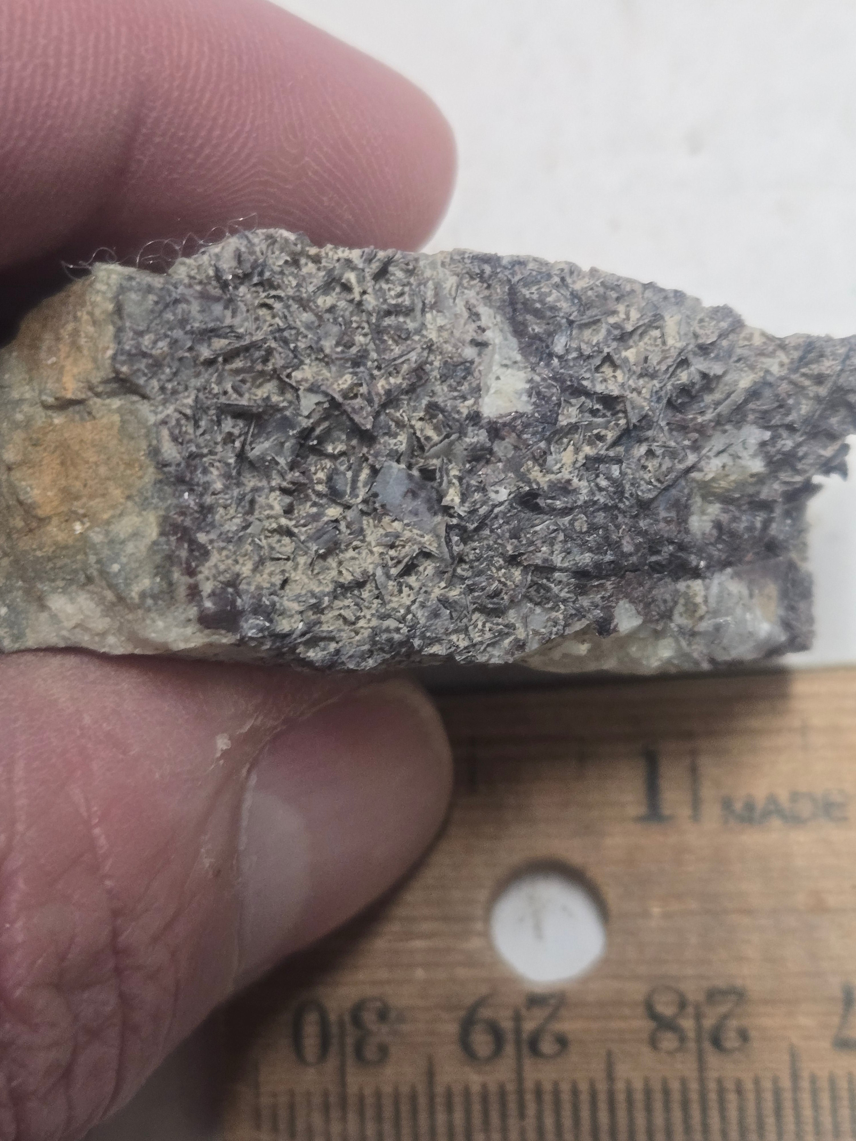 Hubnerite