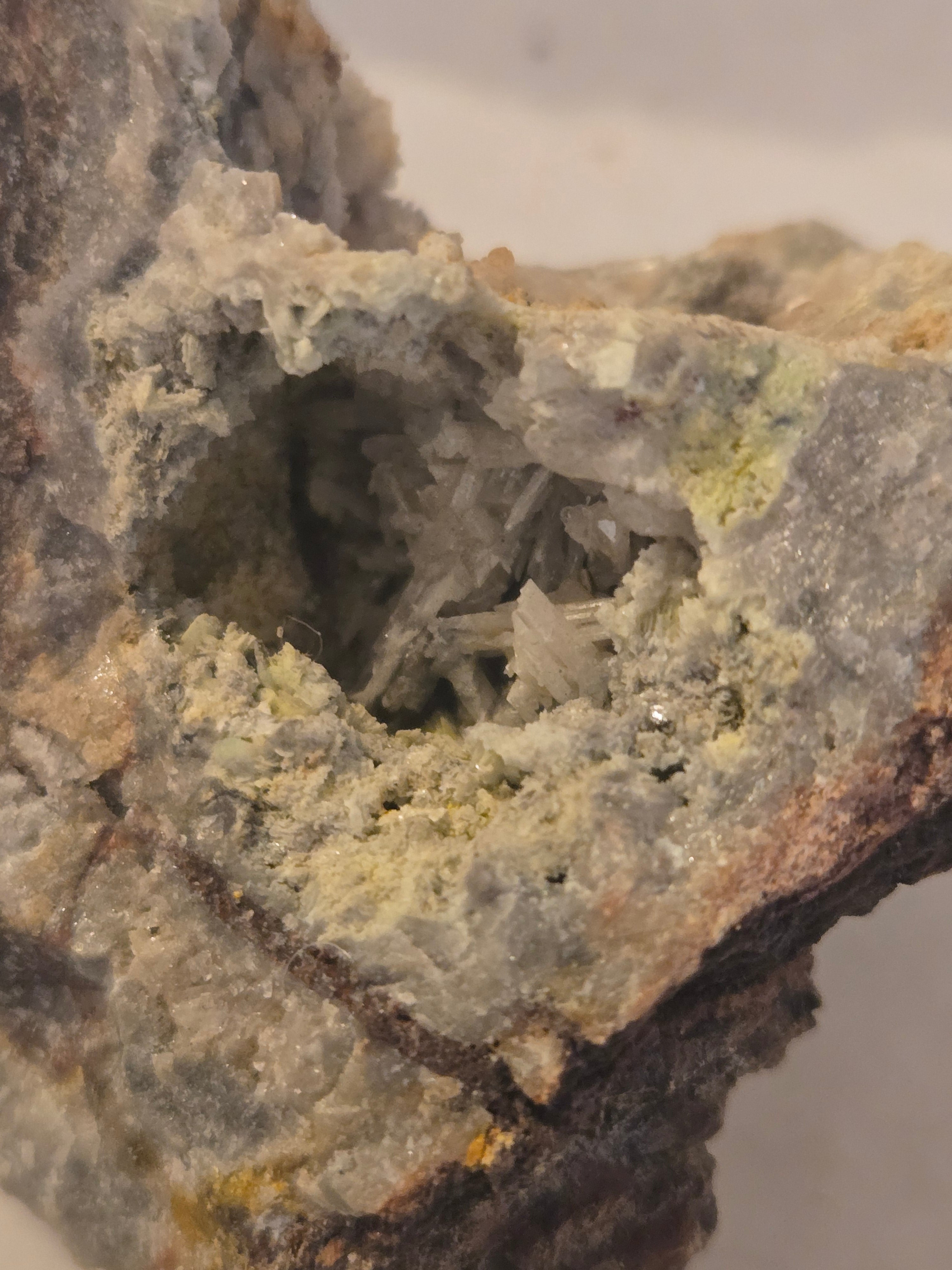 Hydrocerussite w cerussite