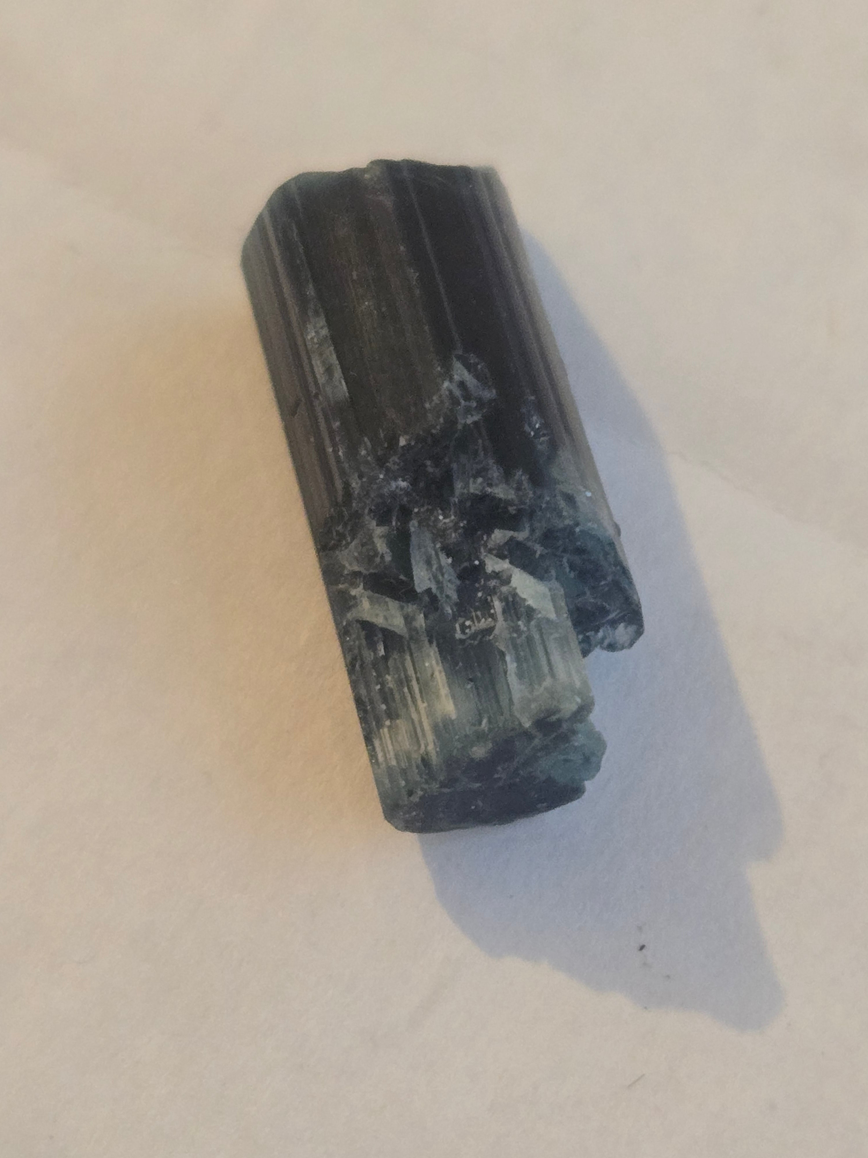 Indicolite tourmaliine