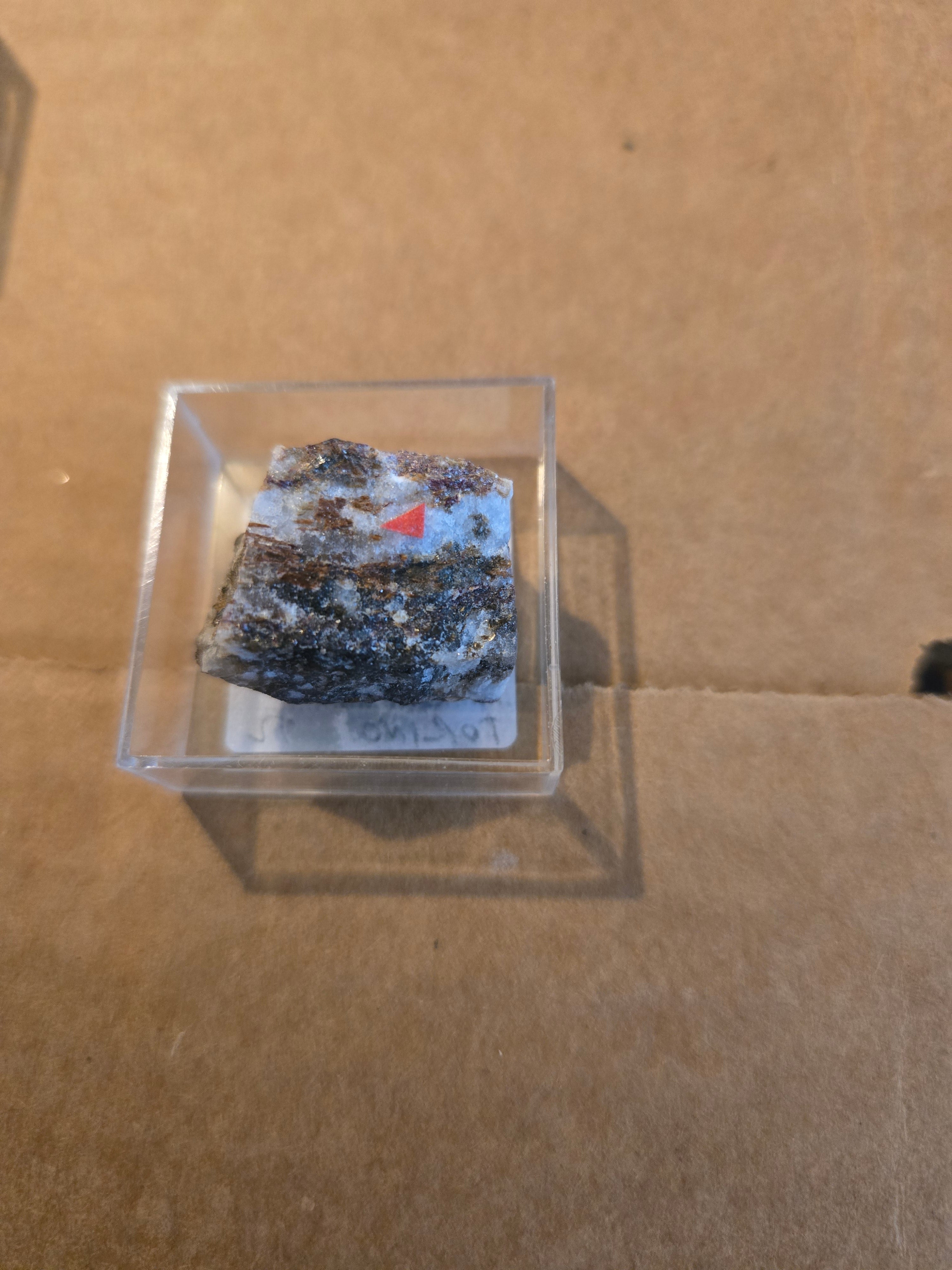 Lavoisierite sursassite