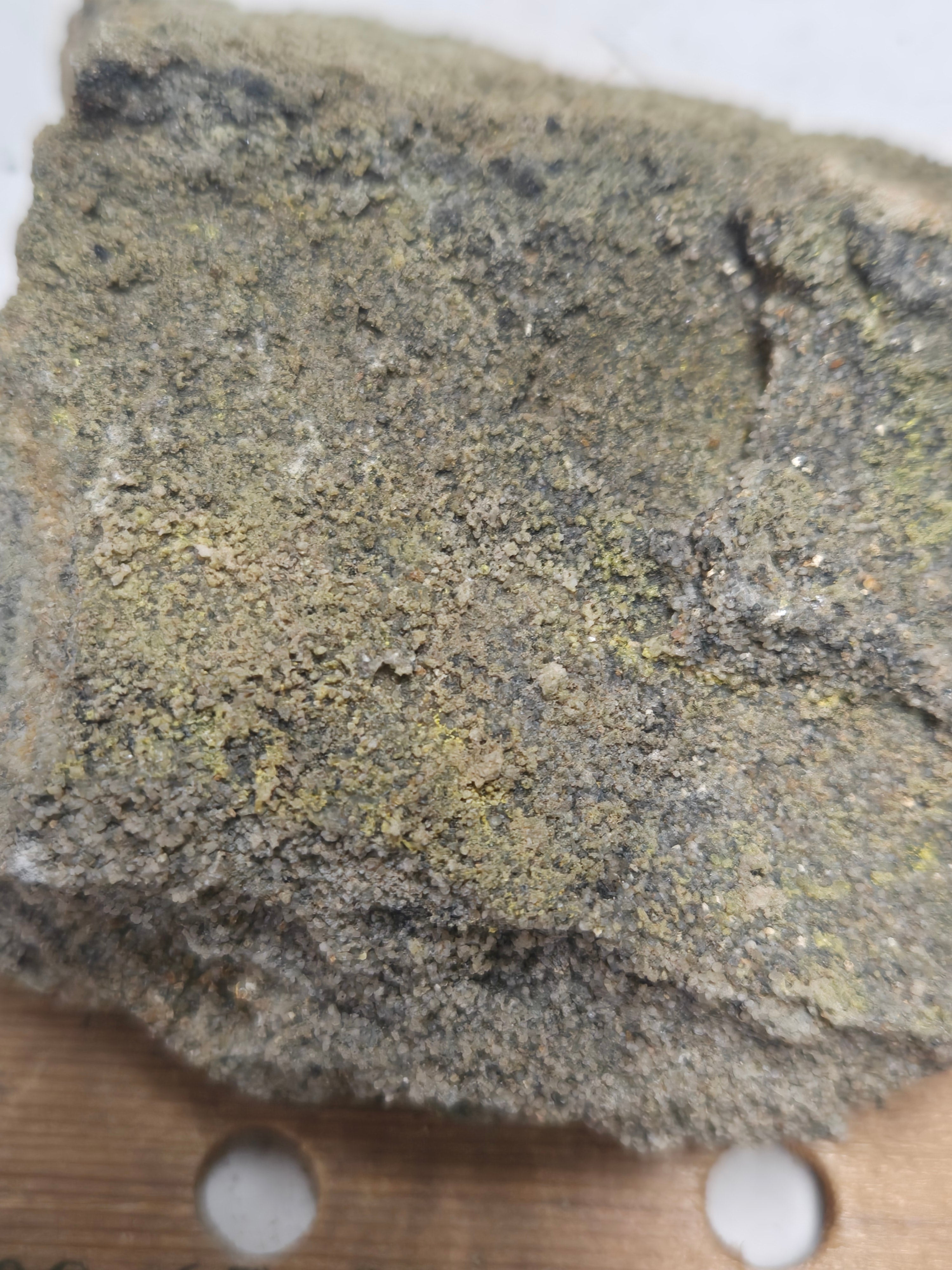 Liebigite with vanoxite