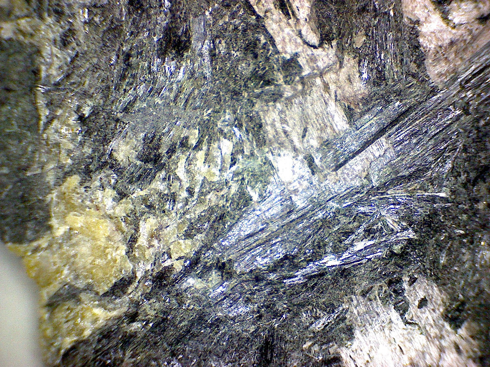 Lorenzenite
