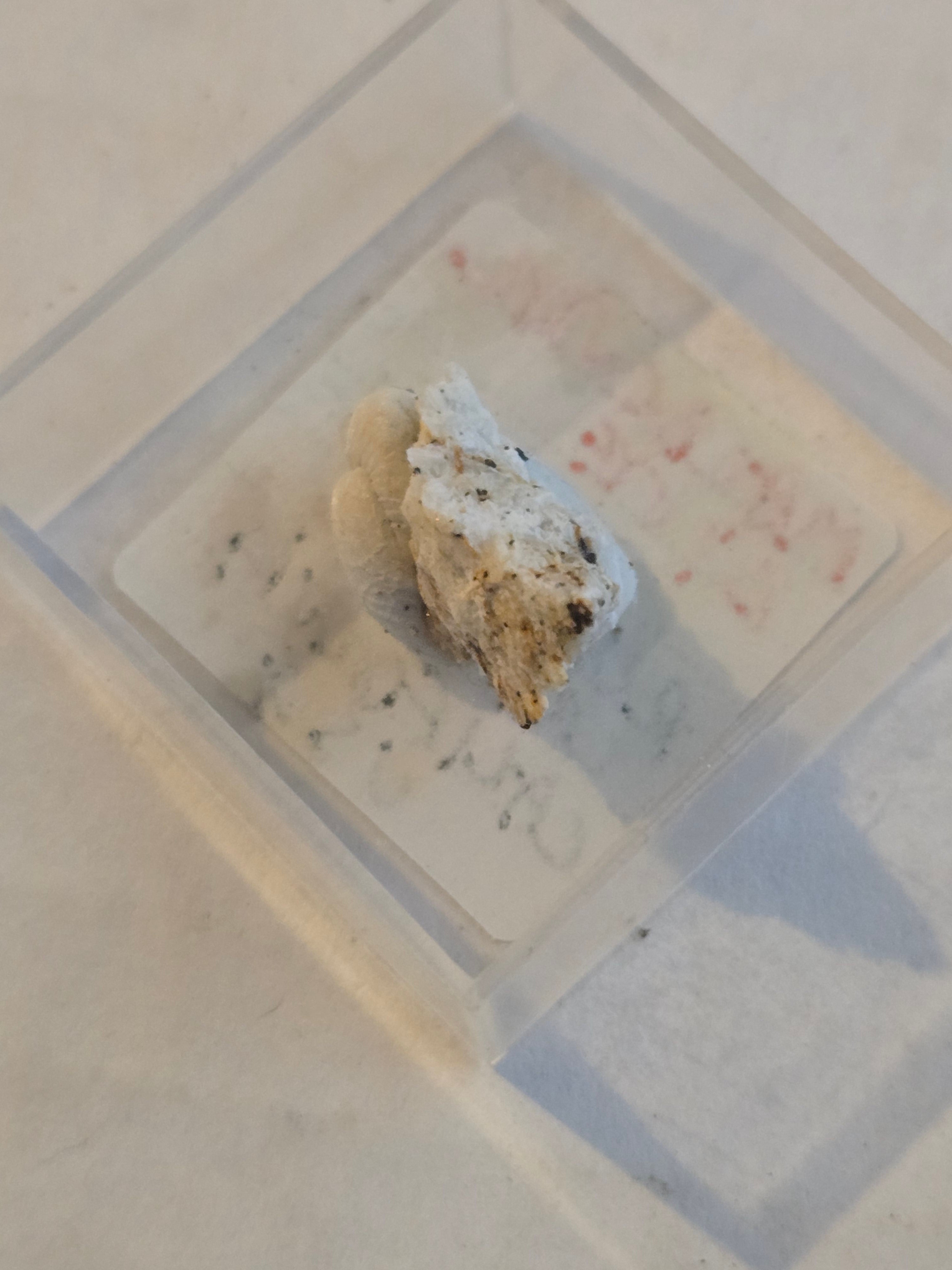 Macdonaldite