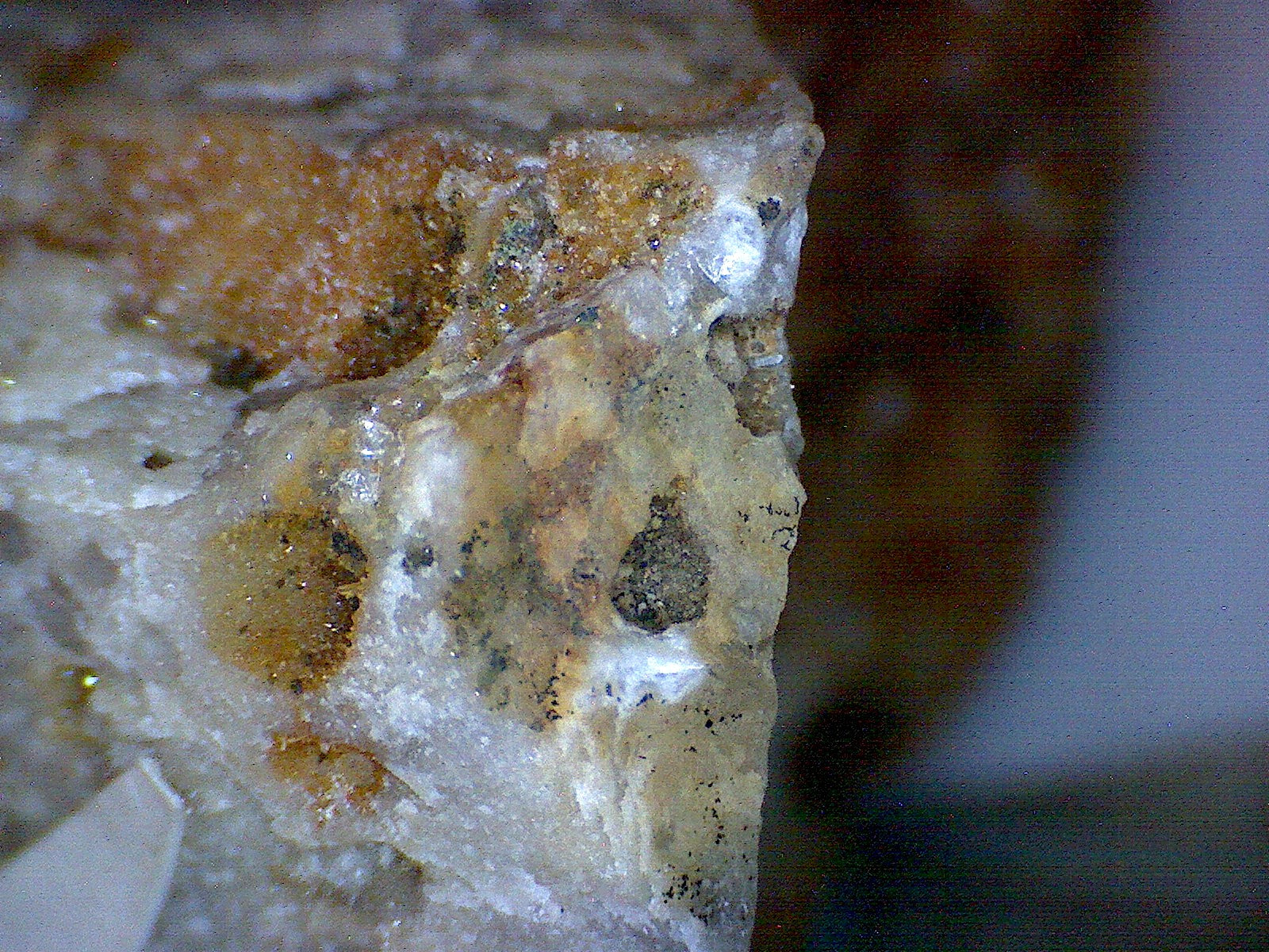 Mackayite