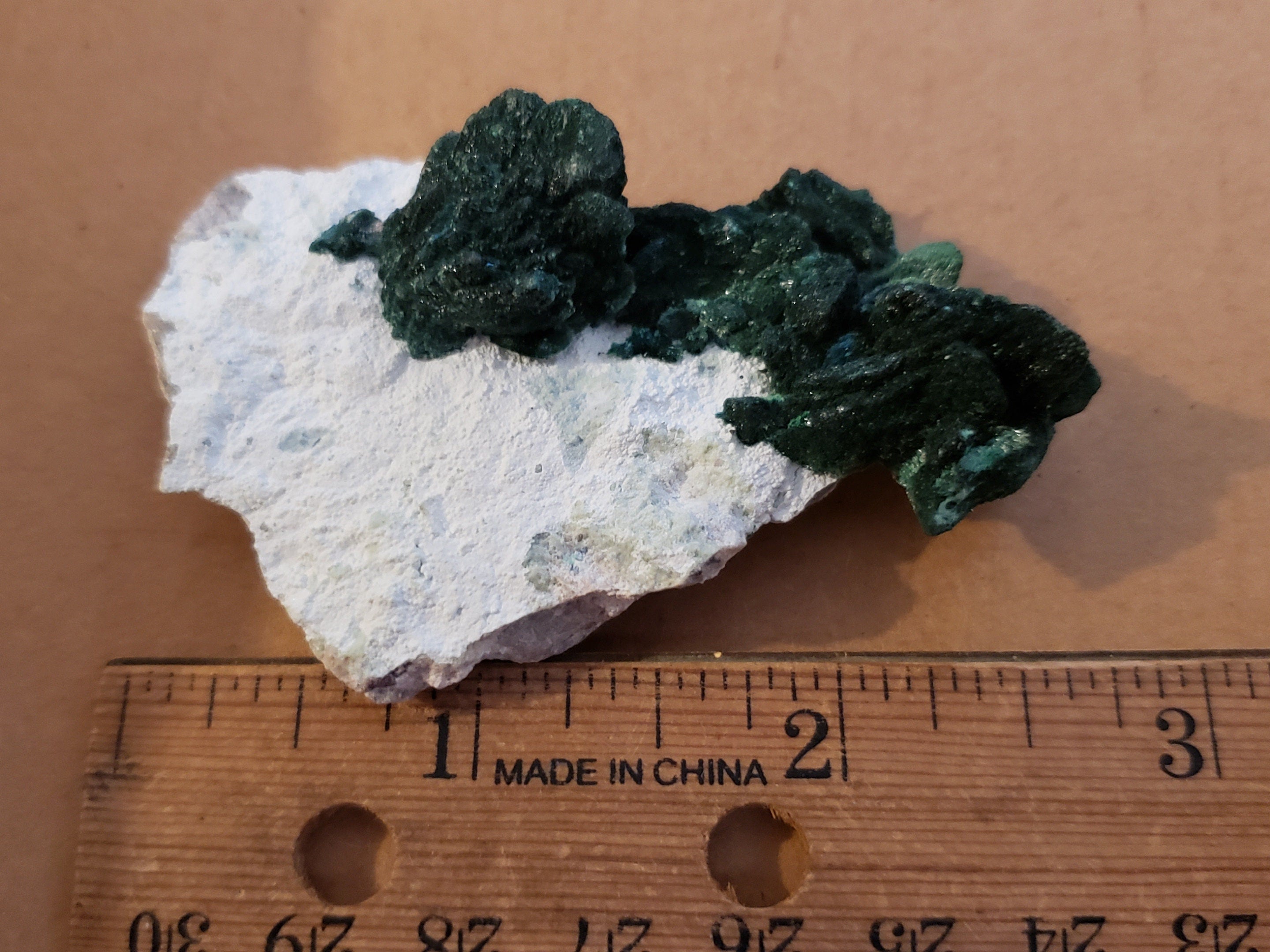 Malachite specimen