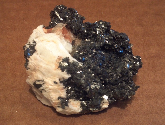 Manganite specimen