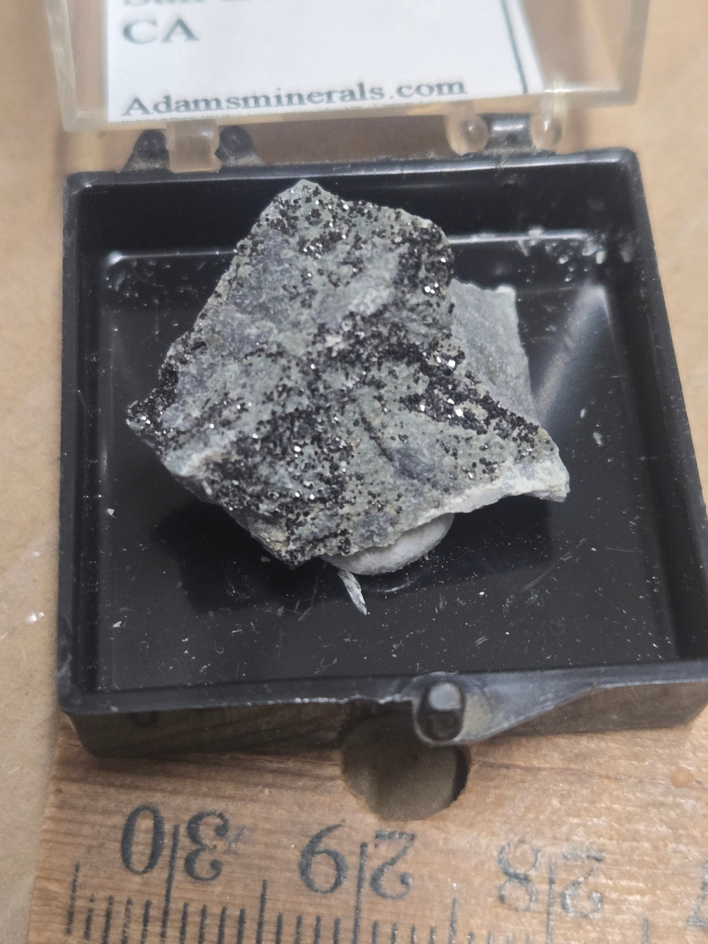 Melanite garnet