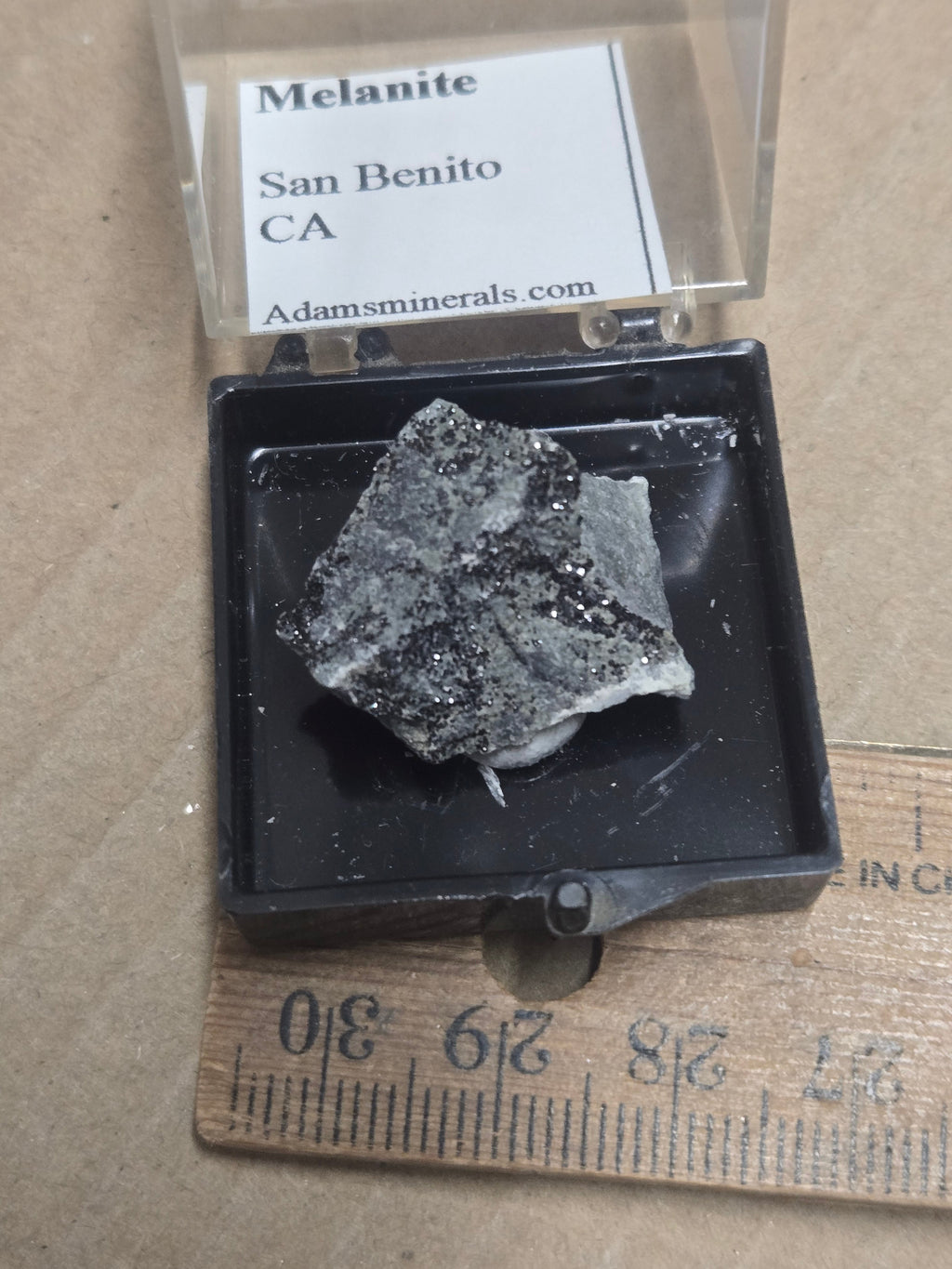 Melanite garnet