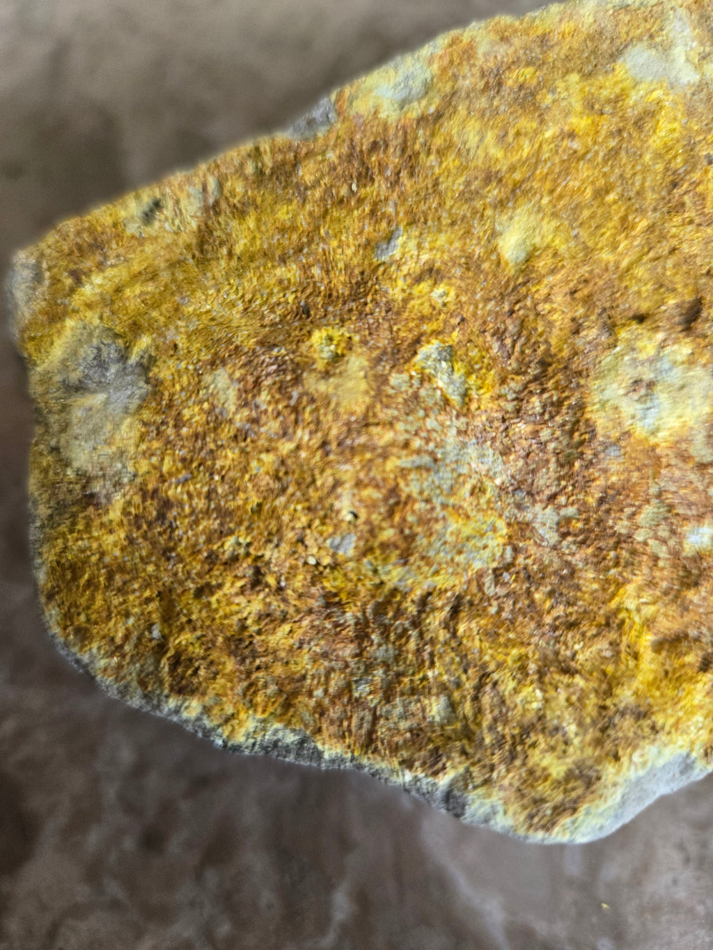 Metarossite with rossite
