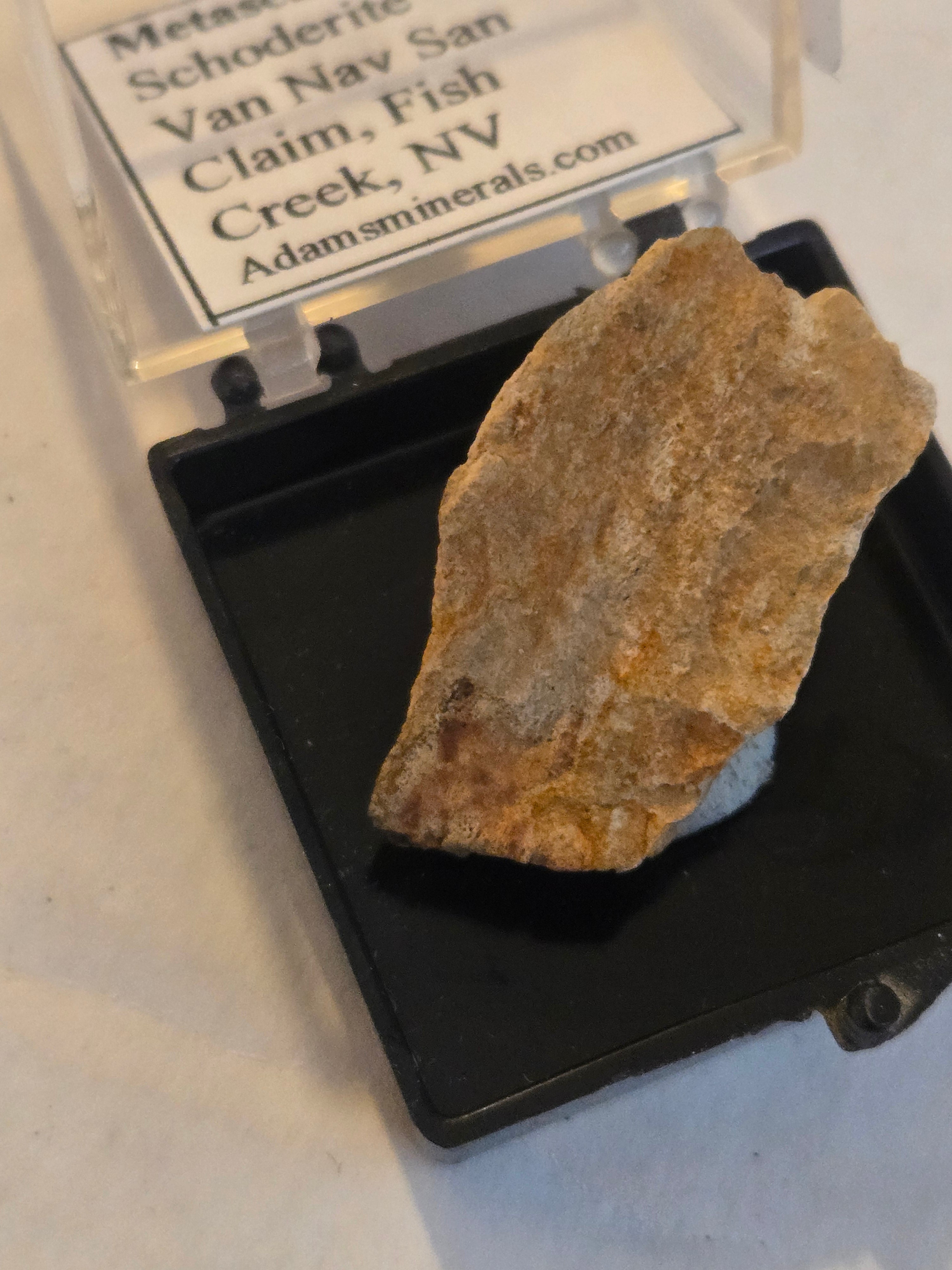 Metaschoderite schoderite