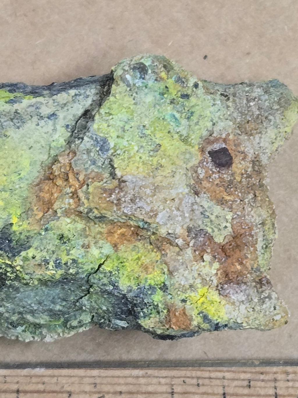 Metavoltine Natrozippeite specimen