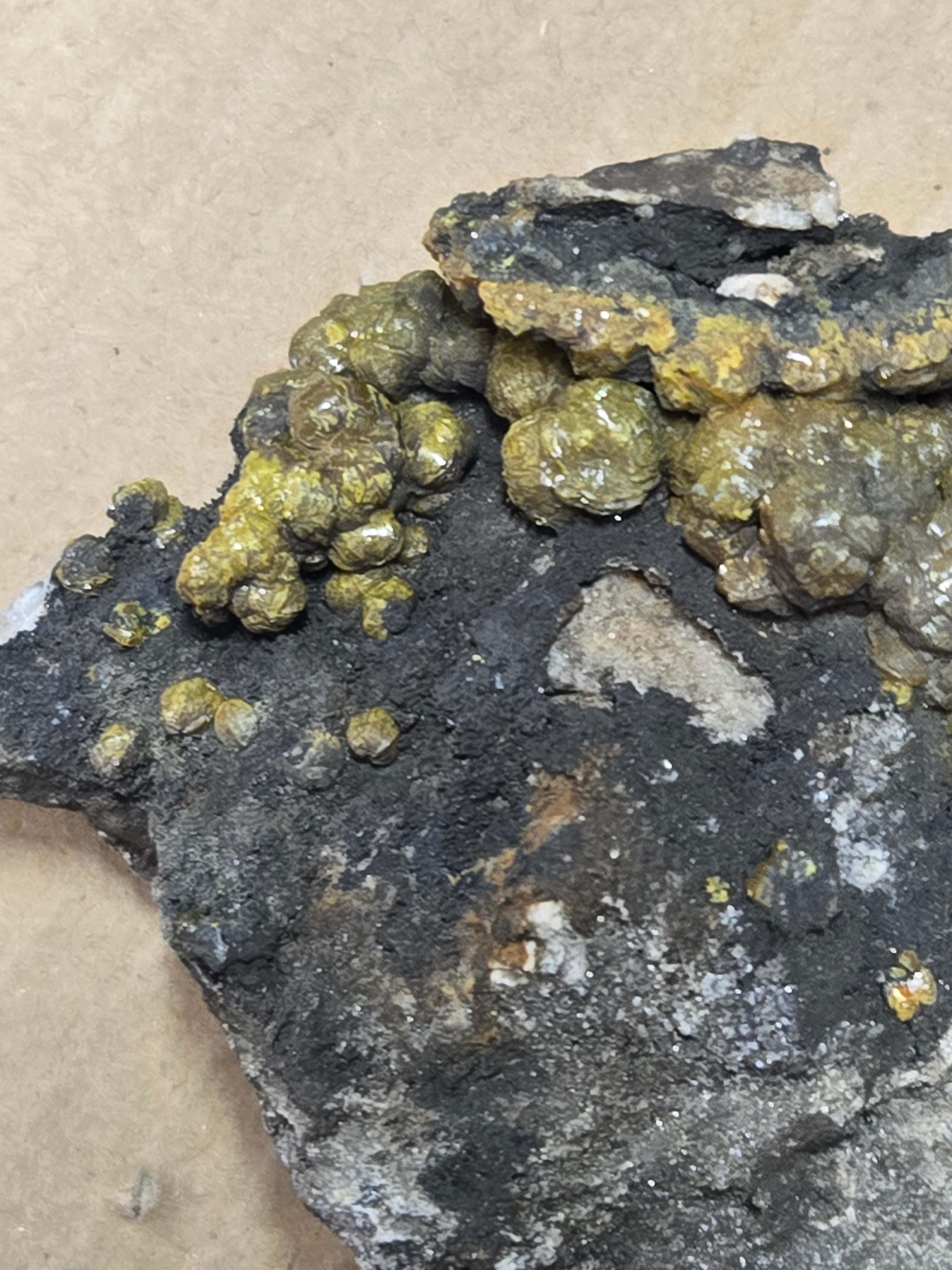 Mimetite var Campylite