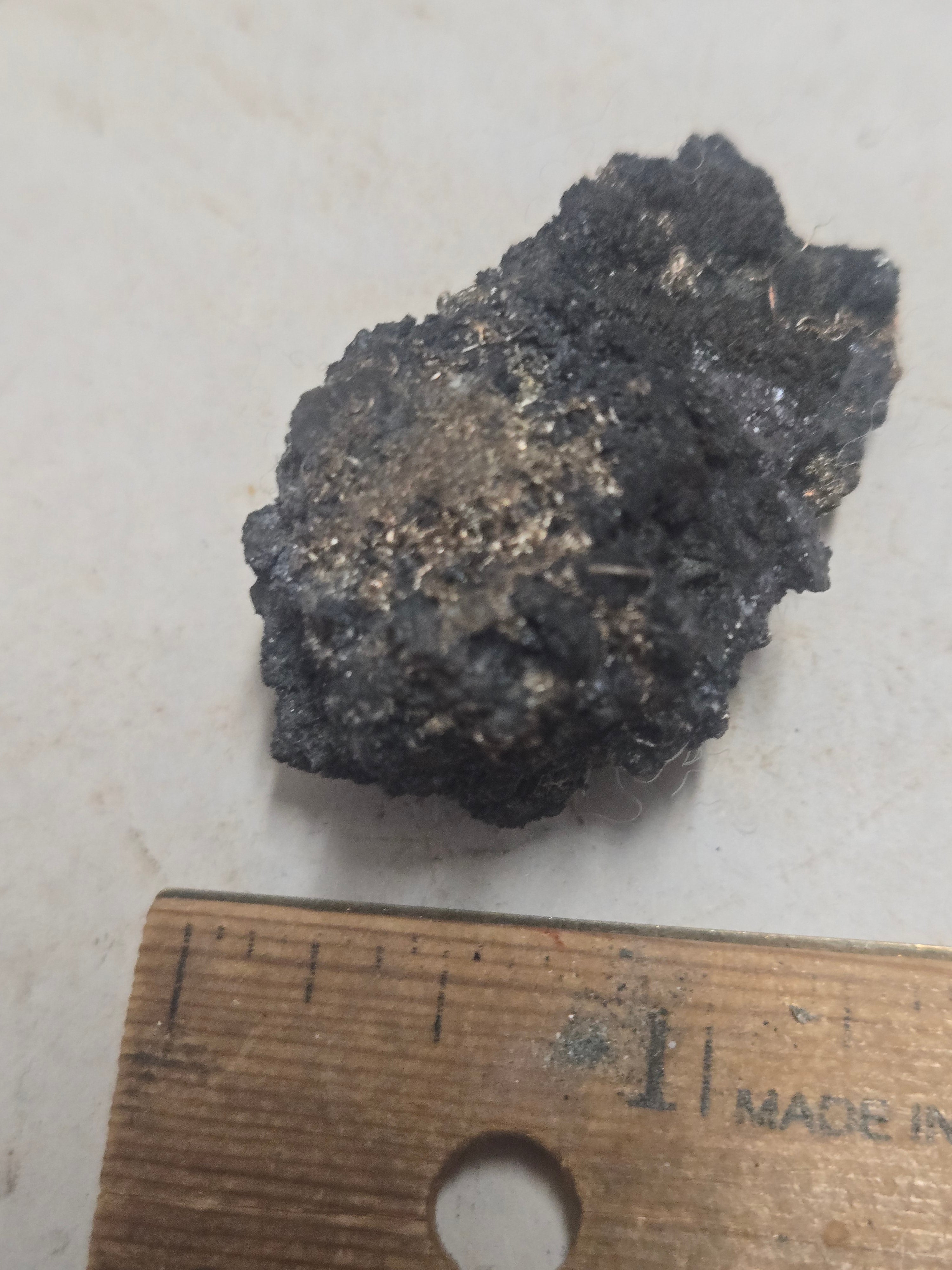 Native silver with acanthite