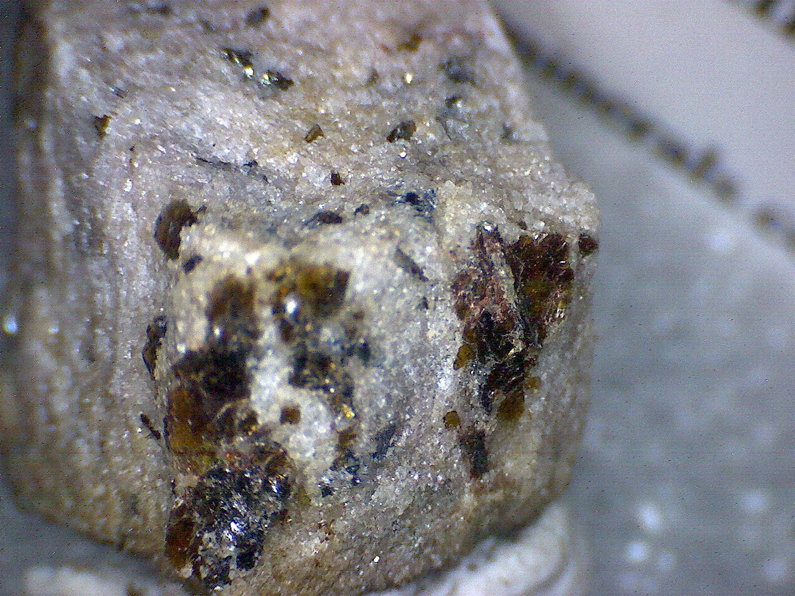 Nezilovite