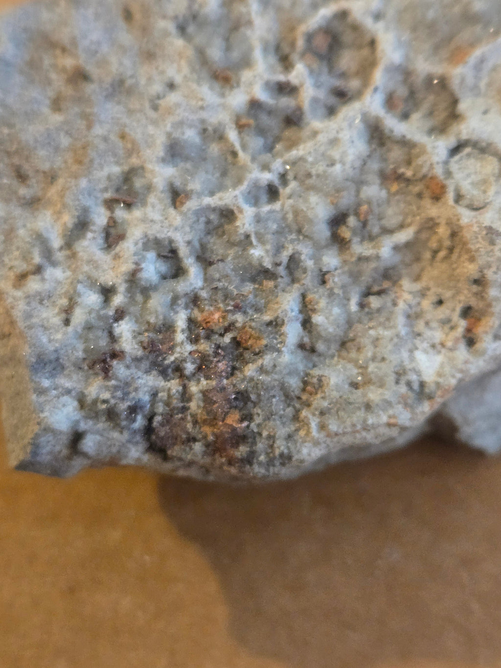 Osumilite specimen