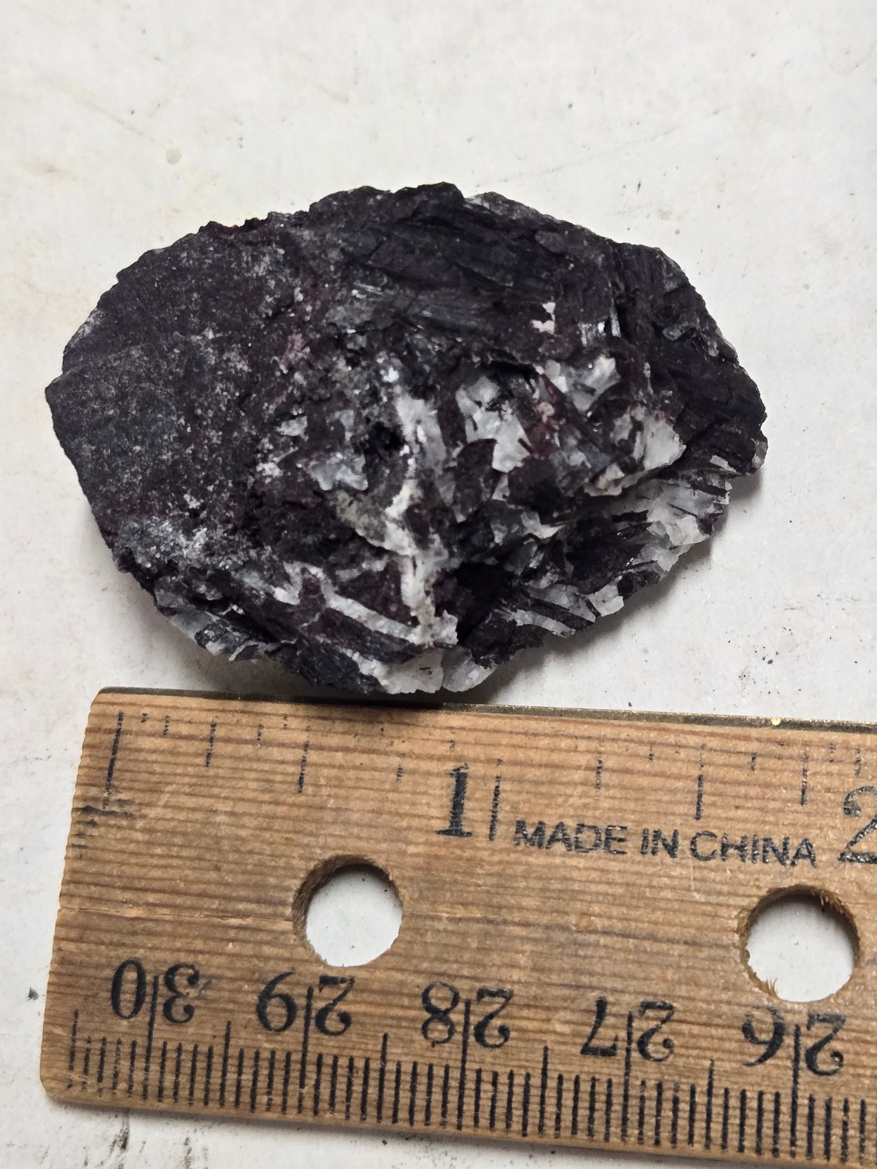 Piemontite w romeite