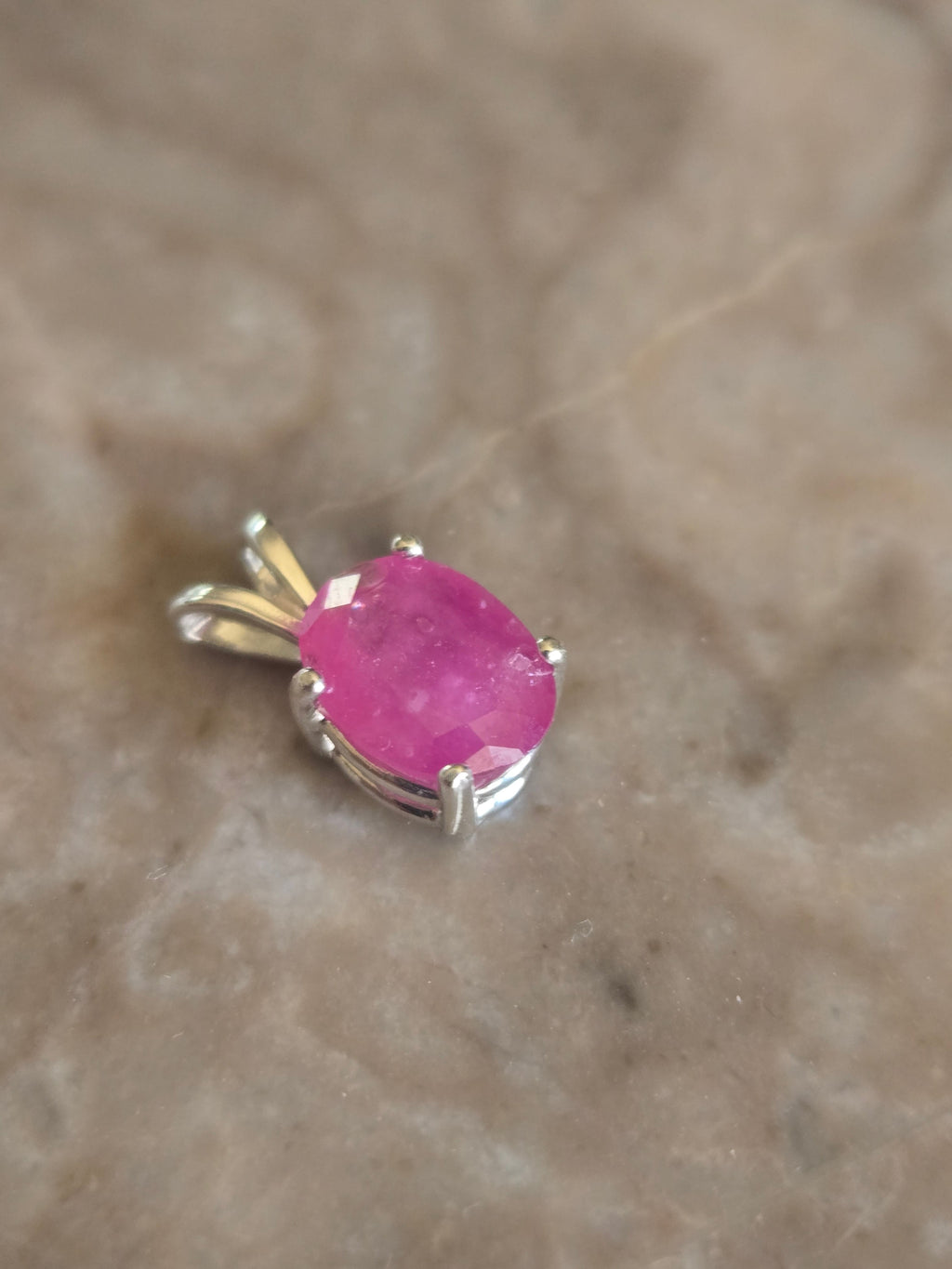 Pink sapphire Pendant