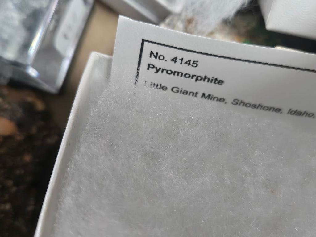 Plattnerite with hemimorphite