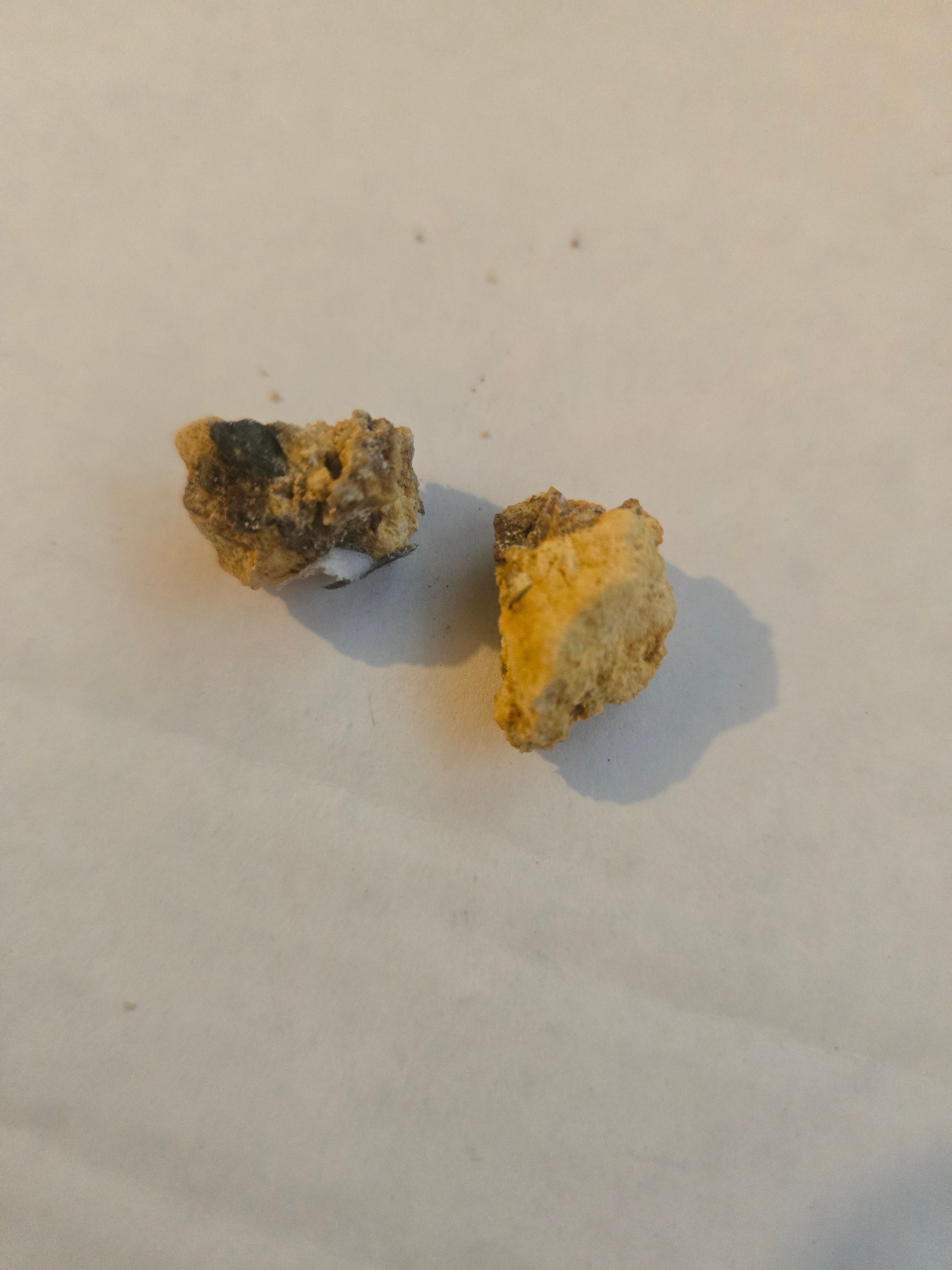Plumbogummite