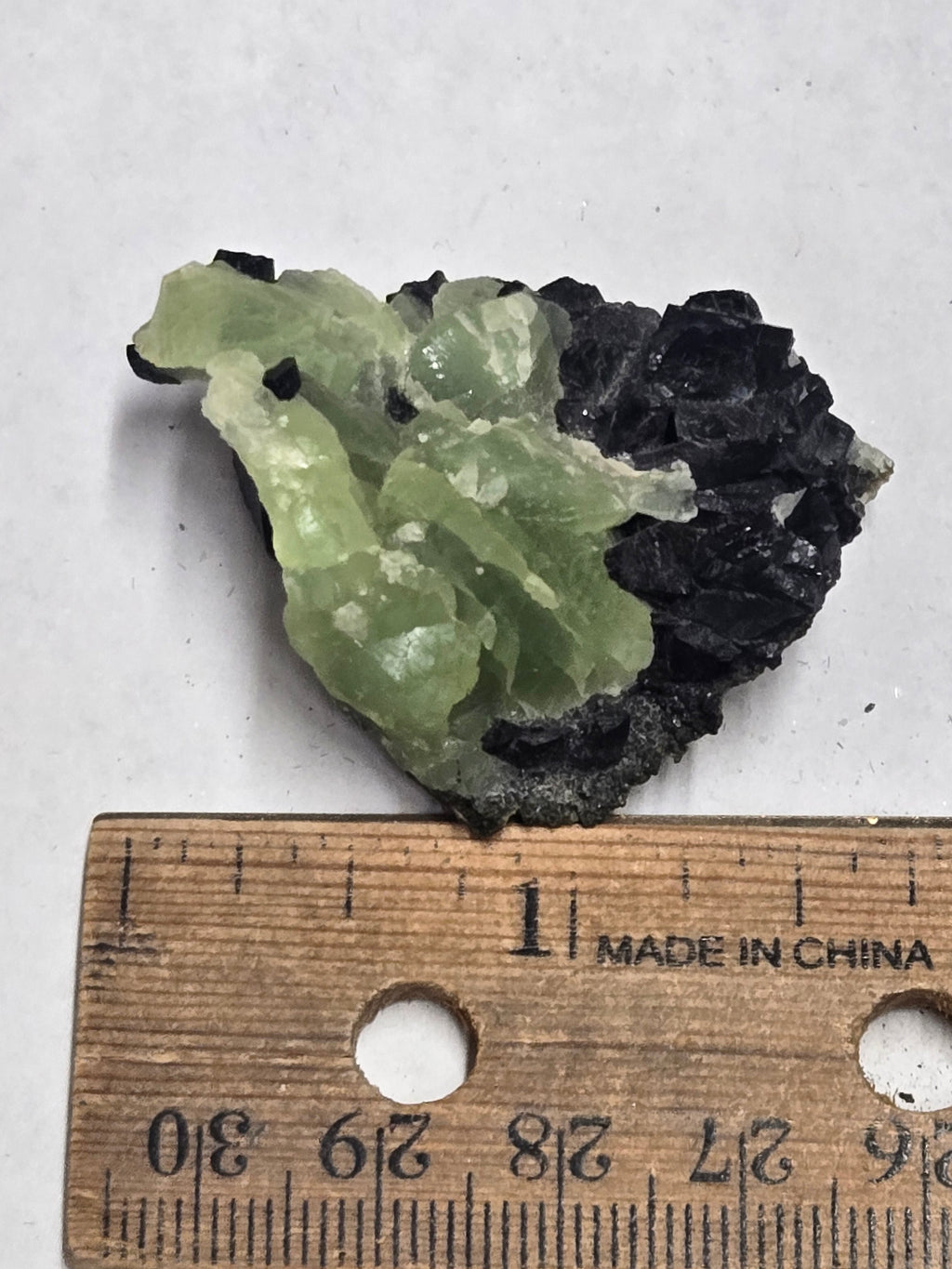 Prehnite on Babingtonite