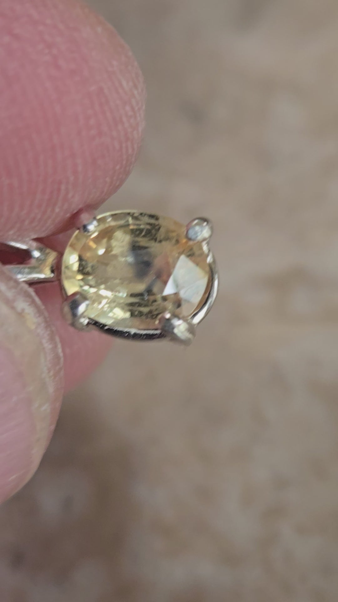 Sapphire oval pendant