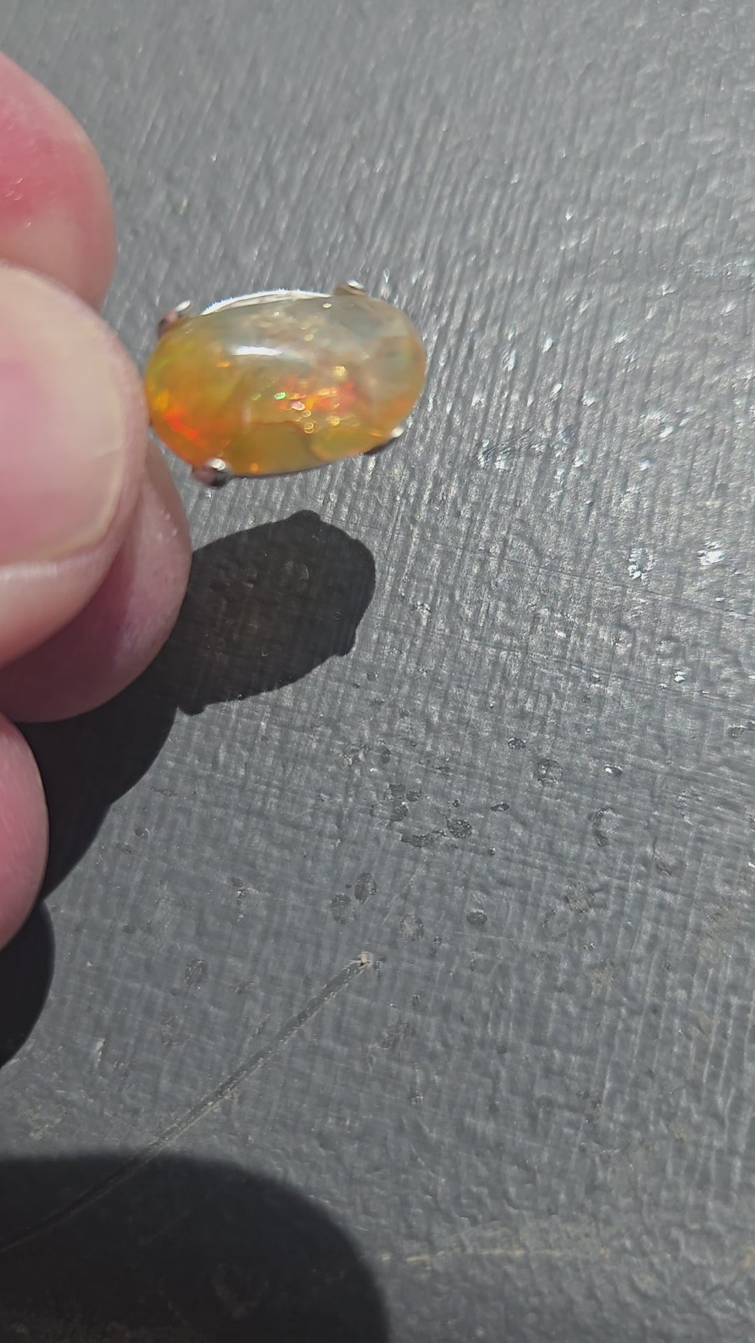 Welo Opal pendant