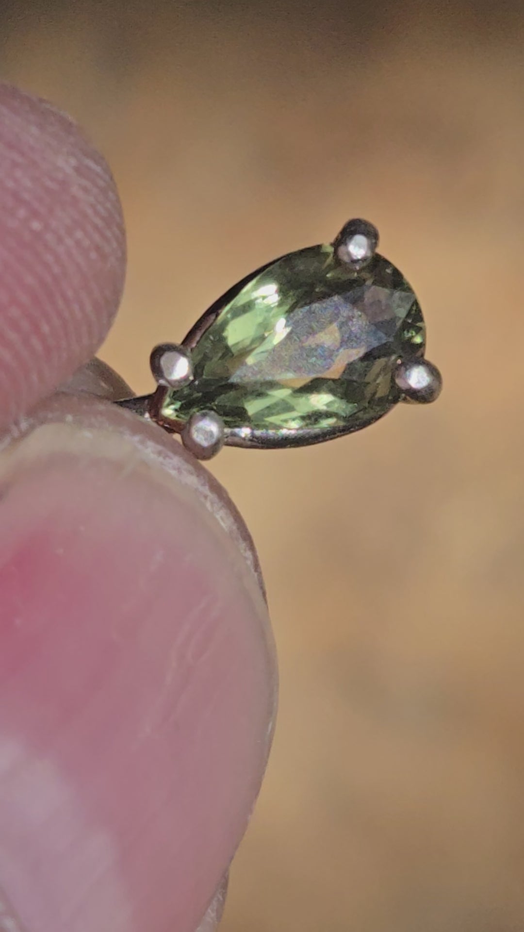 Australian Yellow Green Sapphire Pendant