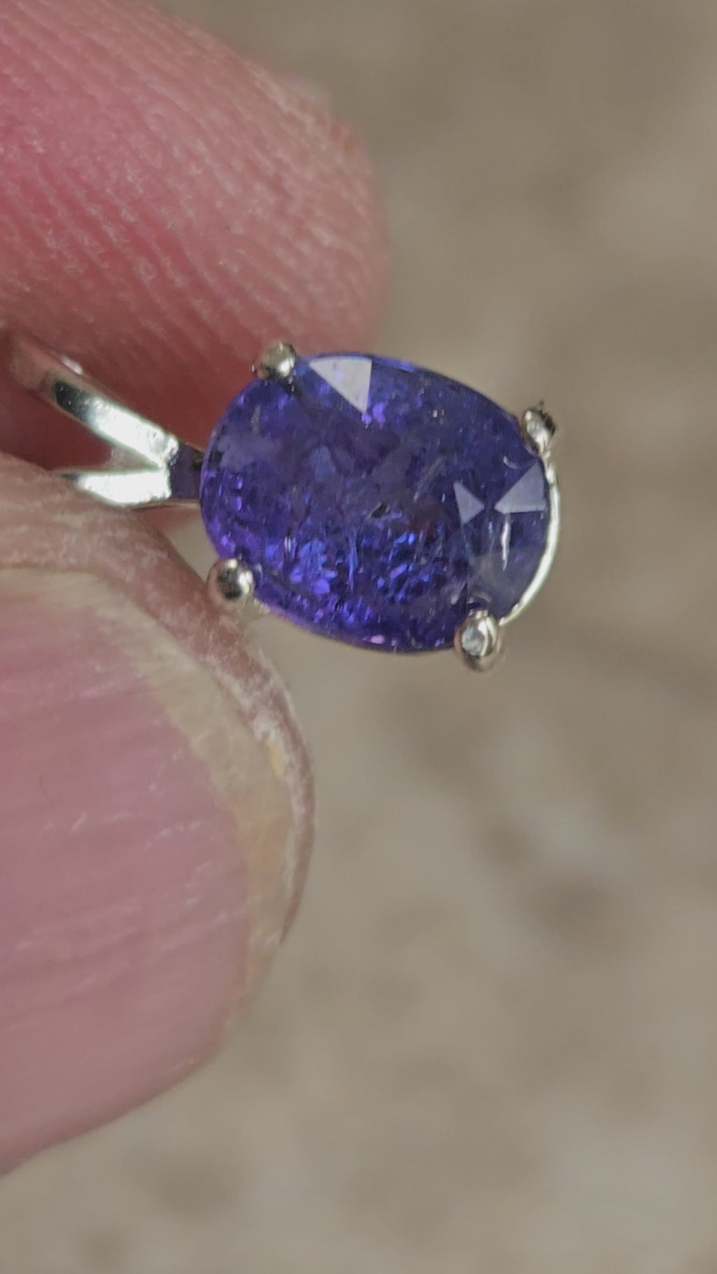 Tanzanite pendant