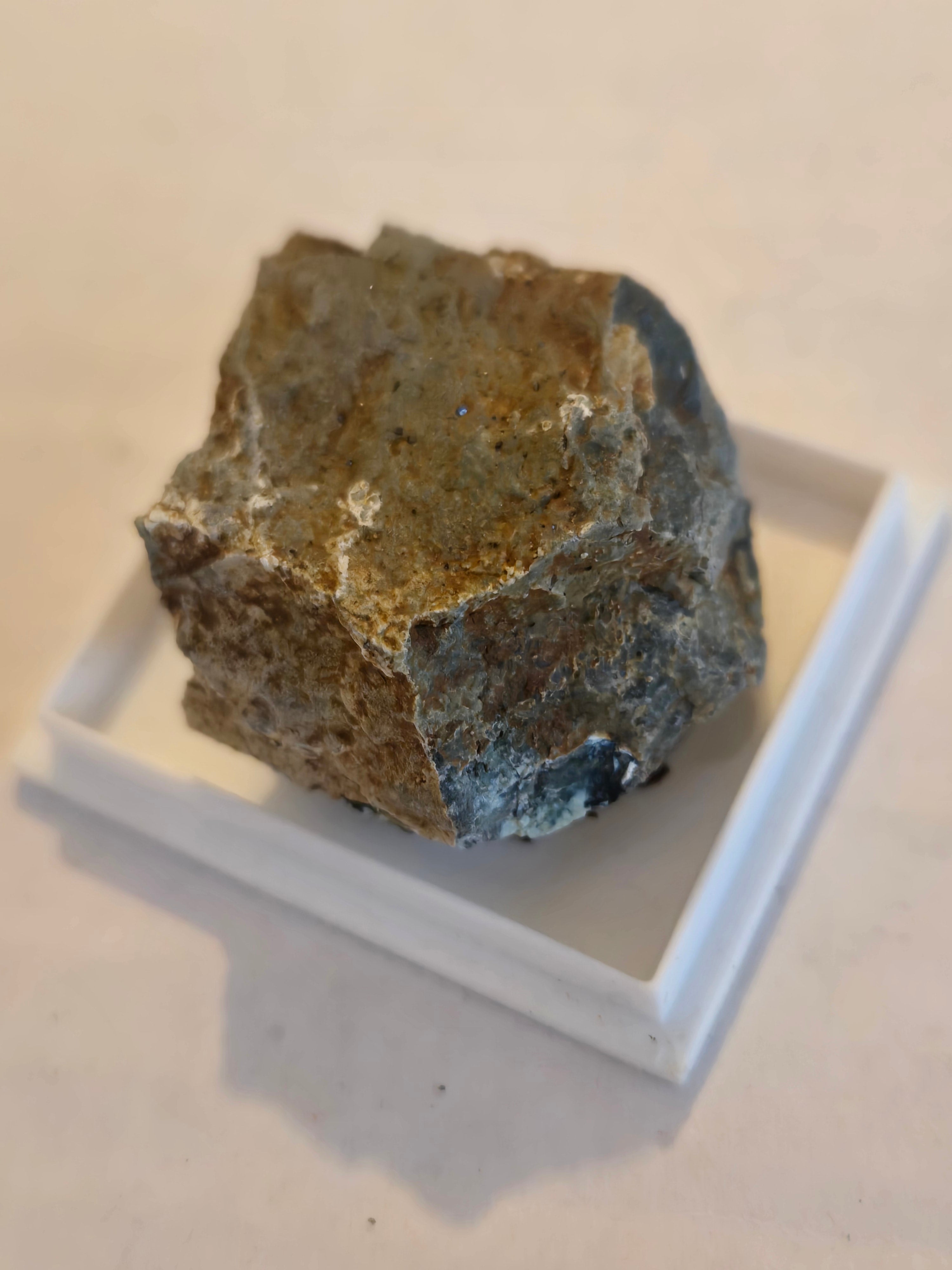 Pyrophanite