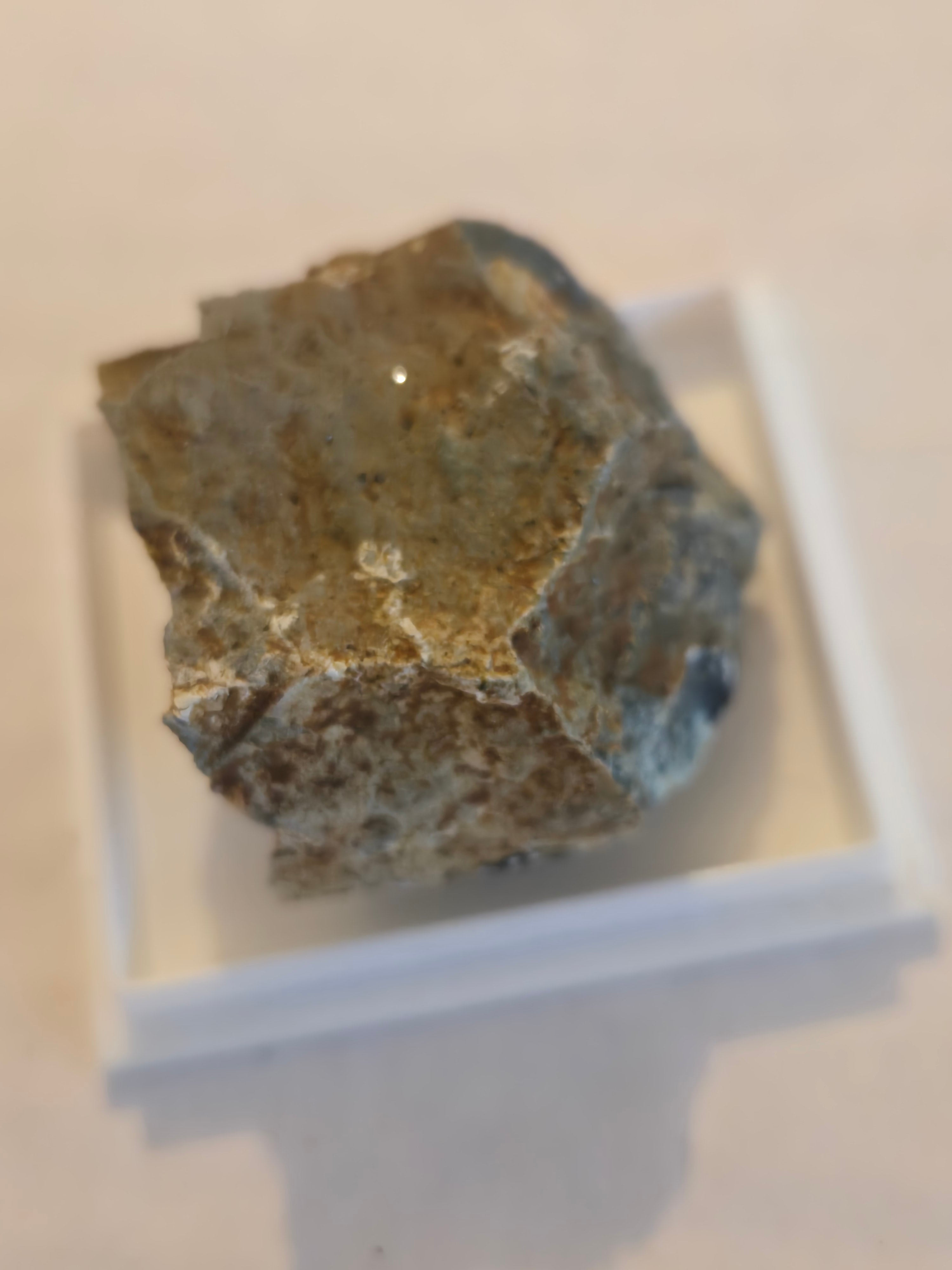 Pyrophanite