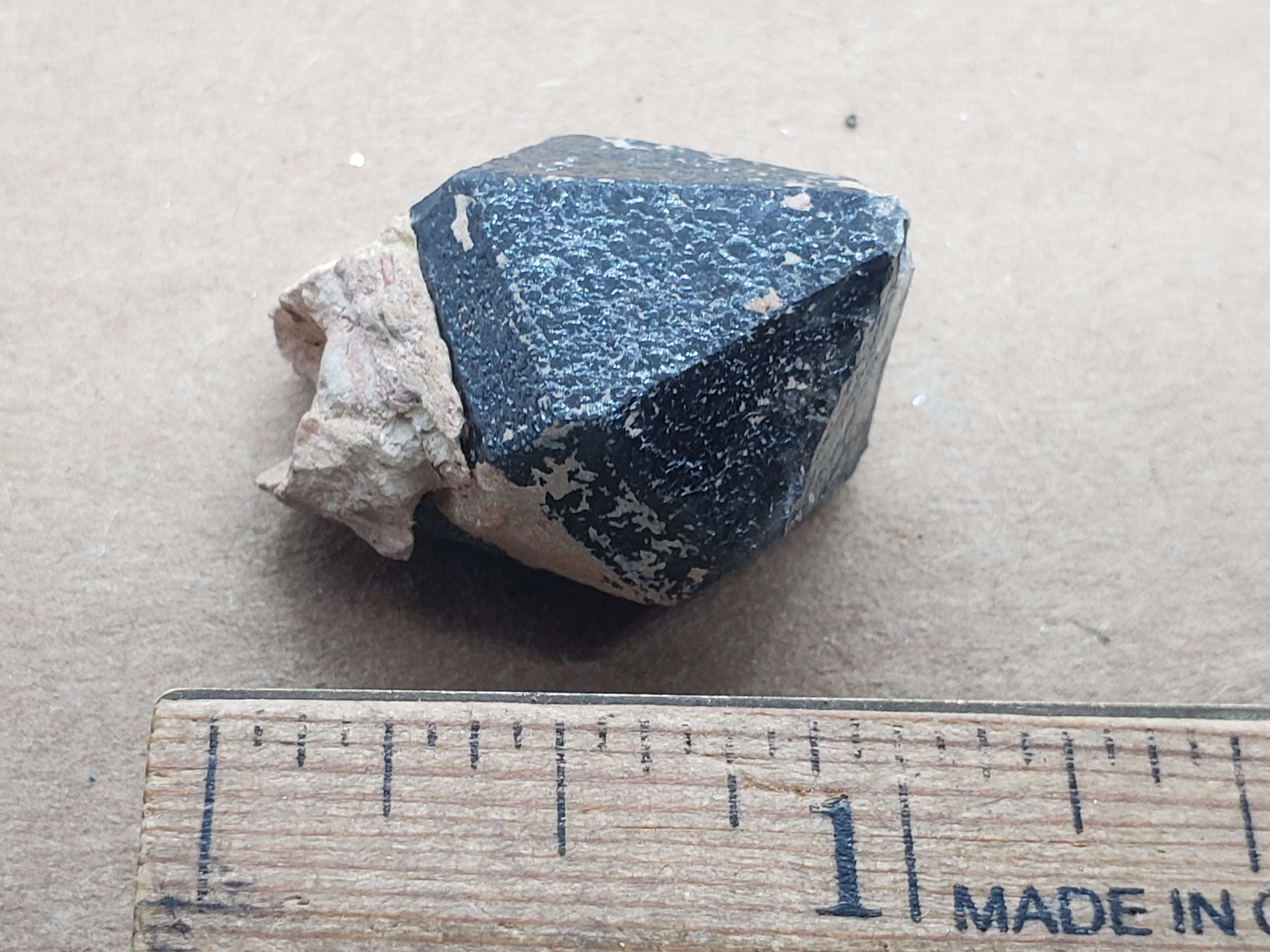 Quartz var morion specimen