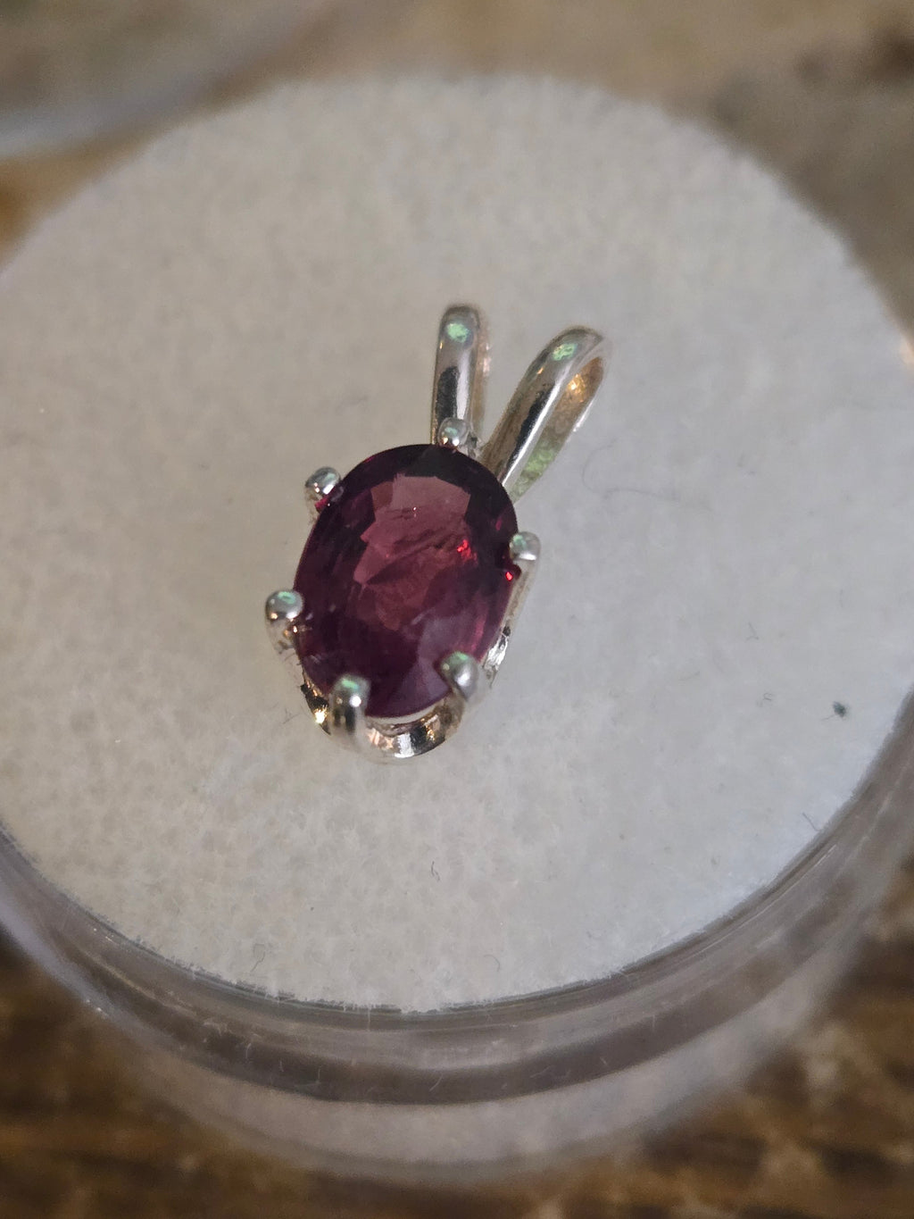 Rhodolite garnet pendant