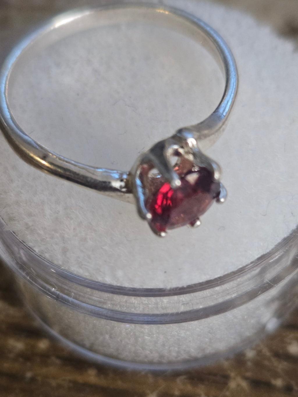 Rhodolite garnet Swirl Ring